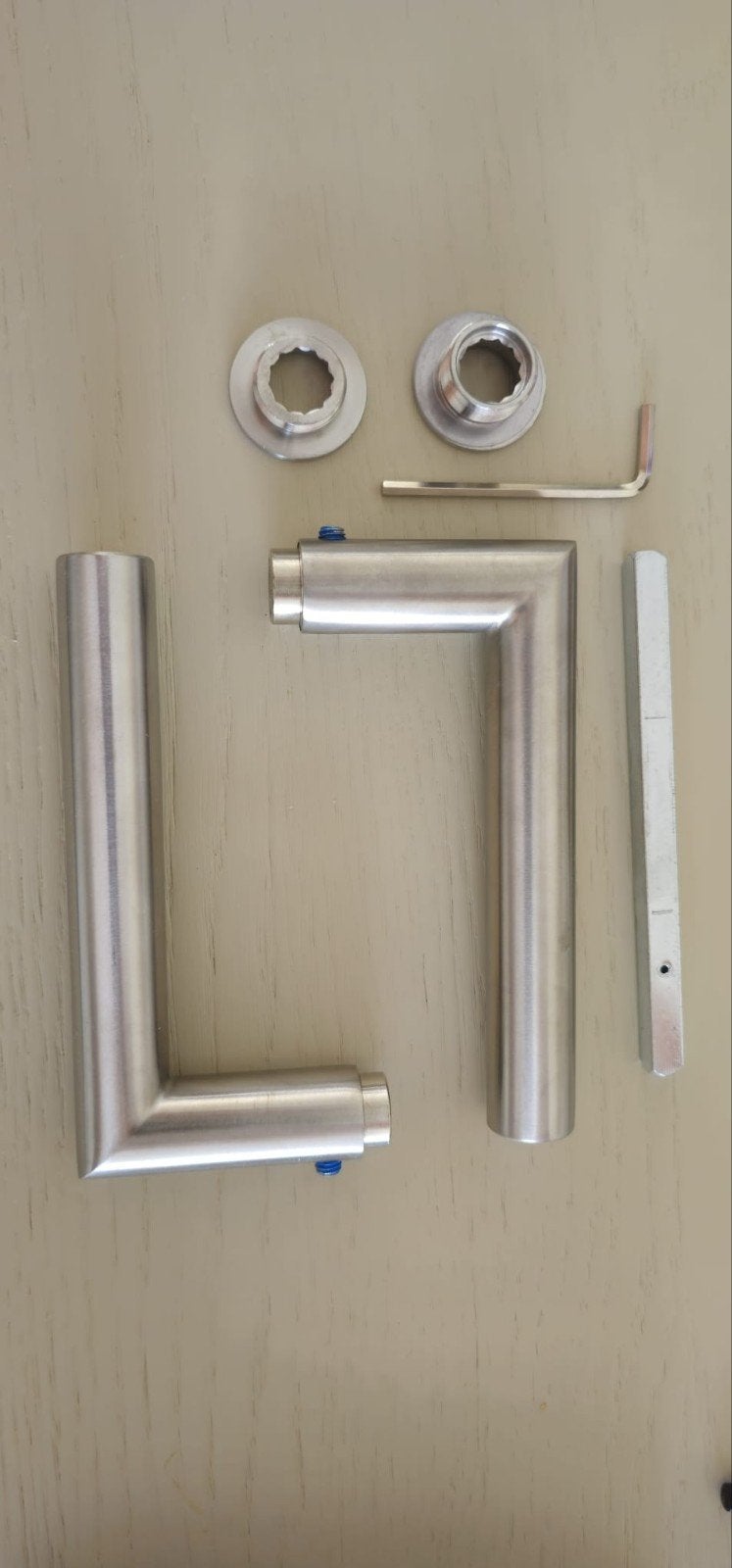 Arne & Bodil Deurklink RVS Air Loop, Ophalen, Nieuw, Rvs, Klink of Kruk