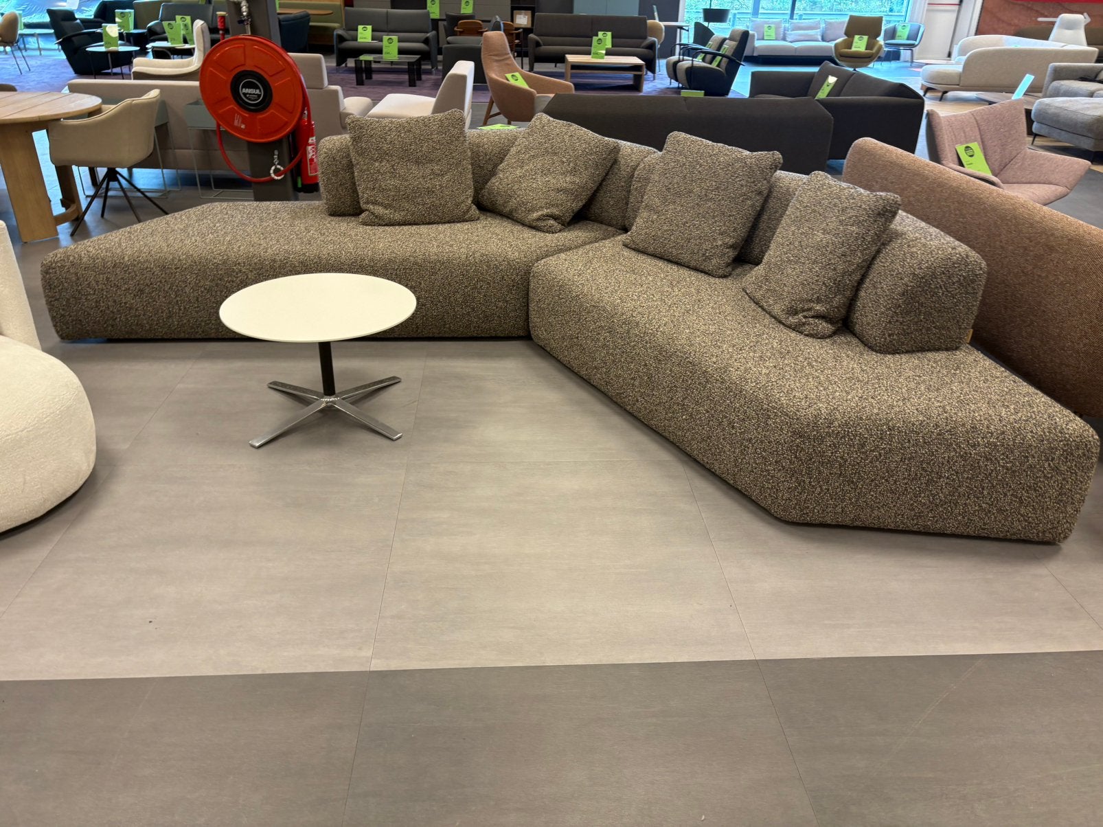 Raanhuis zitcombinatie Sarvo, Ophalen