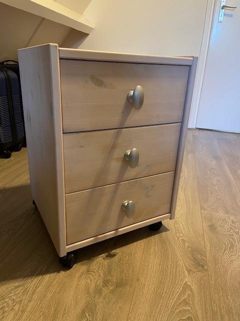 Whitewash ladenblok/nachtkastje, Ophalen, Gebruikt, 55 tot 70 cm, 45 tot 65 cm