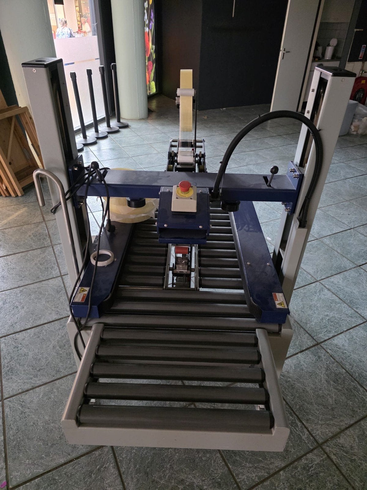 Professionele Dozensluiter / Tape Machine, Ophalen