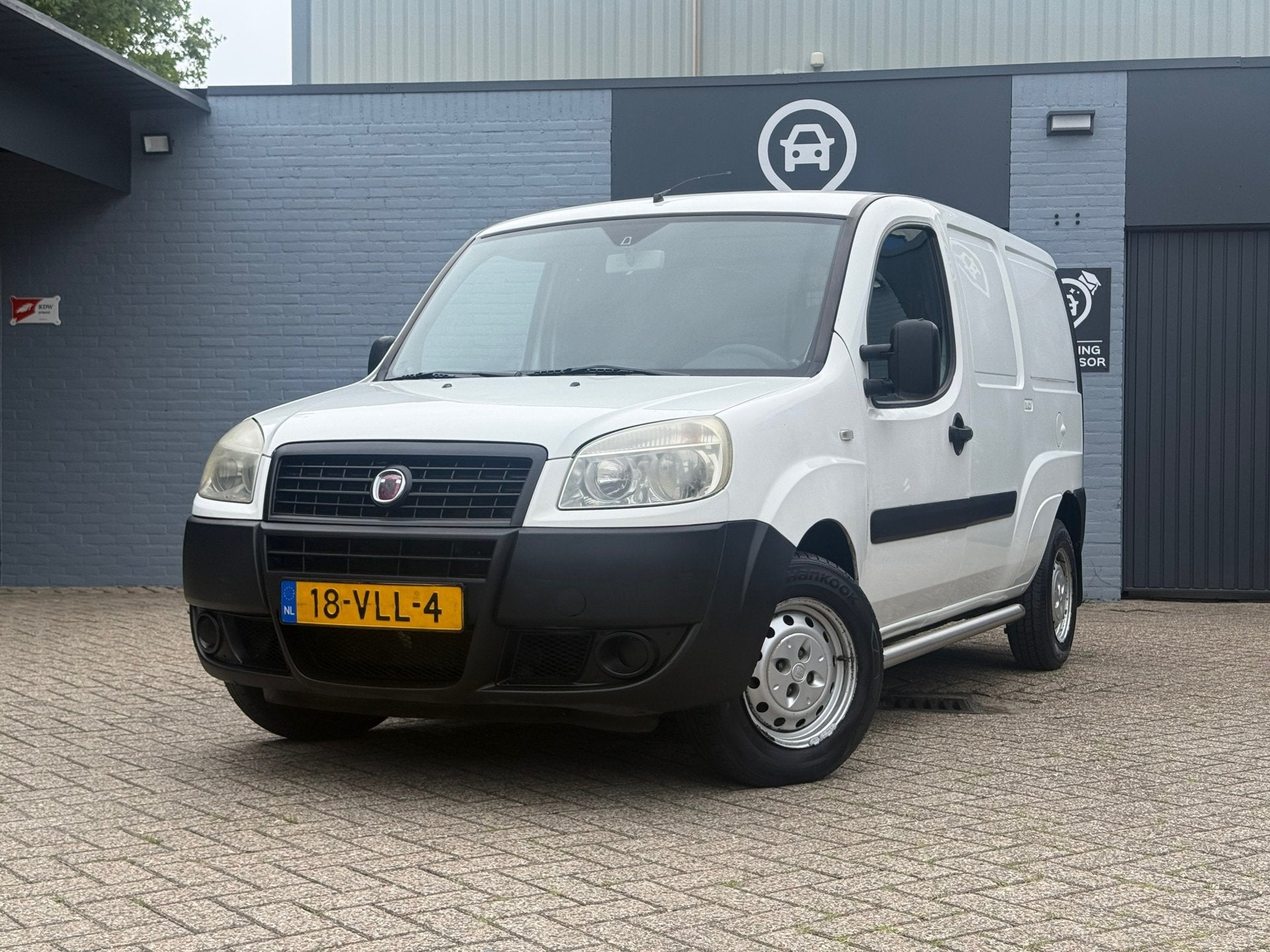 Fiat Doblò 1.4 L2H1 Maxi | PDC | Trekhaak | Marge | NAP, Auto's, Stof, Gebruikt, Zwart, Parkeersensor