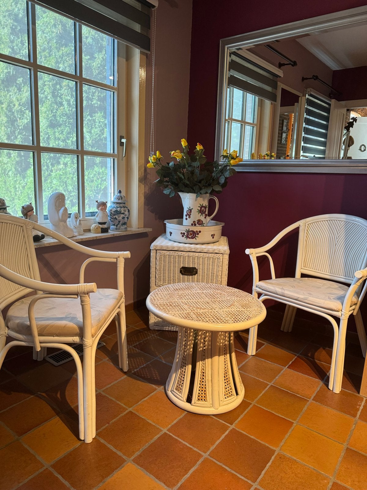 Frans Rotaan Set: kast, 2 Stoelen en ronde Bijzettafel, Ophalen, Gebruikt, Twee, Wit