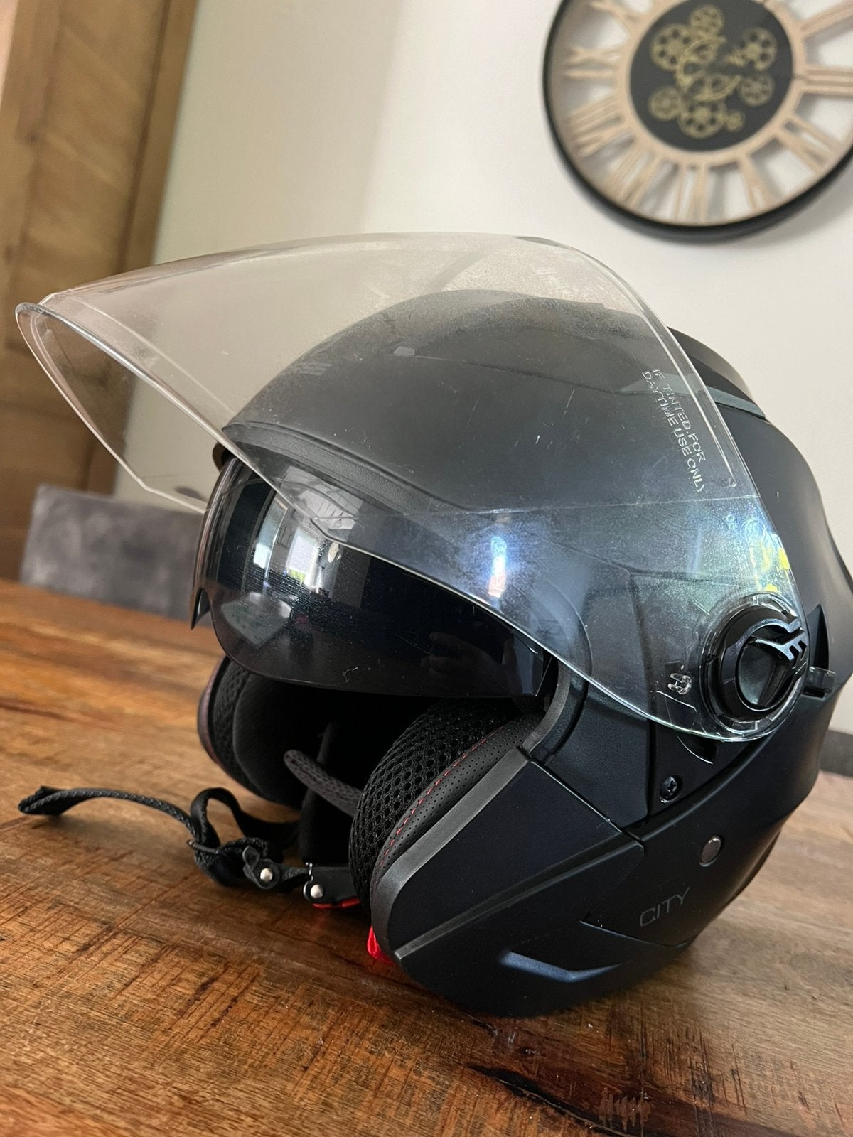 Helm xl - S, Fietsen en Brommers, Brommeronderdelen | Scooters, Ophalen of Verzenden, Zo goed als nieuw, Overige typen, Overige merken