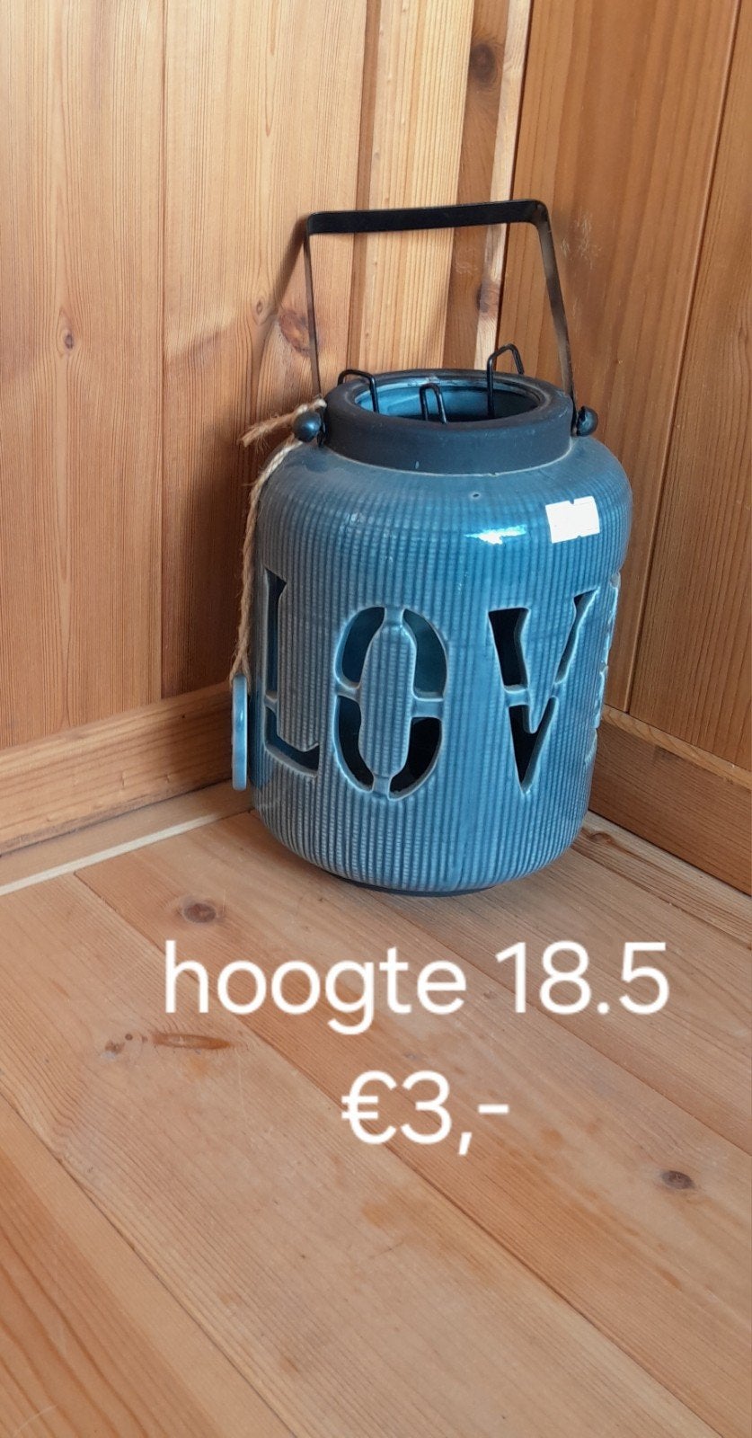 Leuke blauwe lantaarn met 'LOVE' uitgesneden, Ophalen of Verzenden