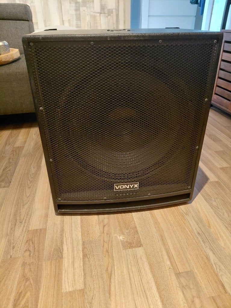 Subwoofer, actieve, Gebruikt, Subwoofer, Ophalen, 150 watt of meer