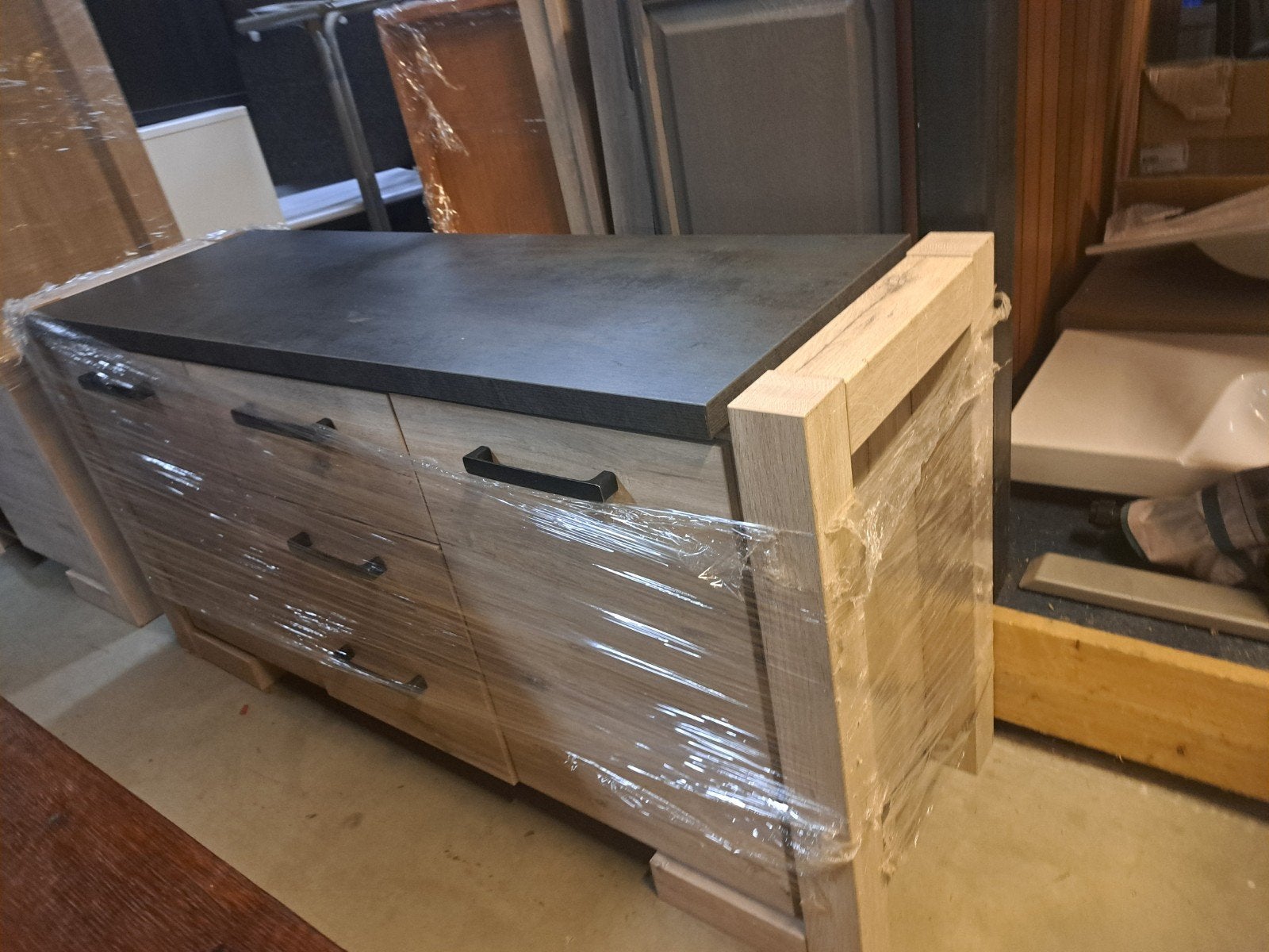 mooie kast tafel meubel en dressoir, Haefland 7, Info@skcpshop.nl, Ophalen of Verzenden, Zo goed als nieuw