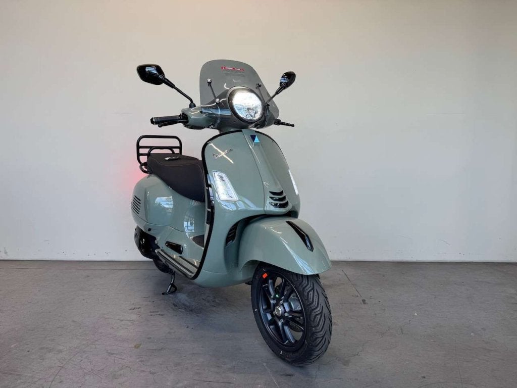 Vespa GTS 300 Super Sport Misty Pearl, 2025, Custom