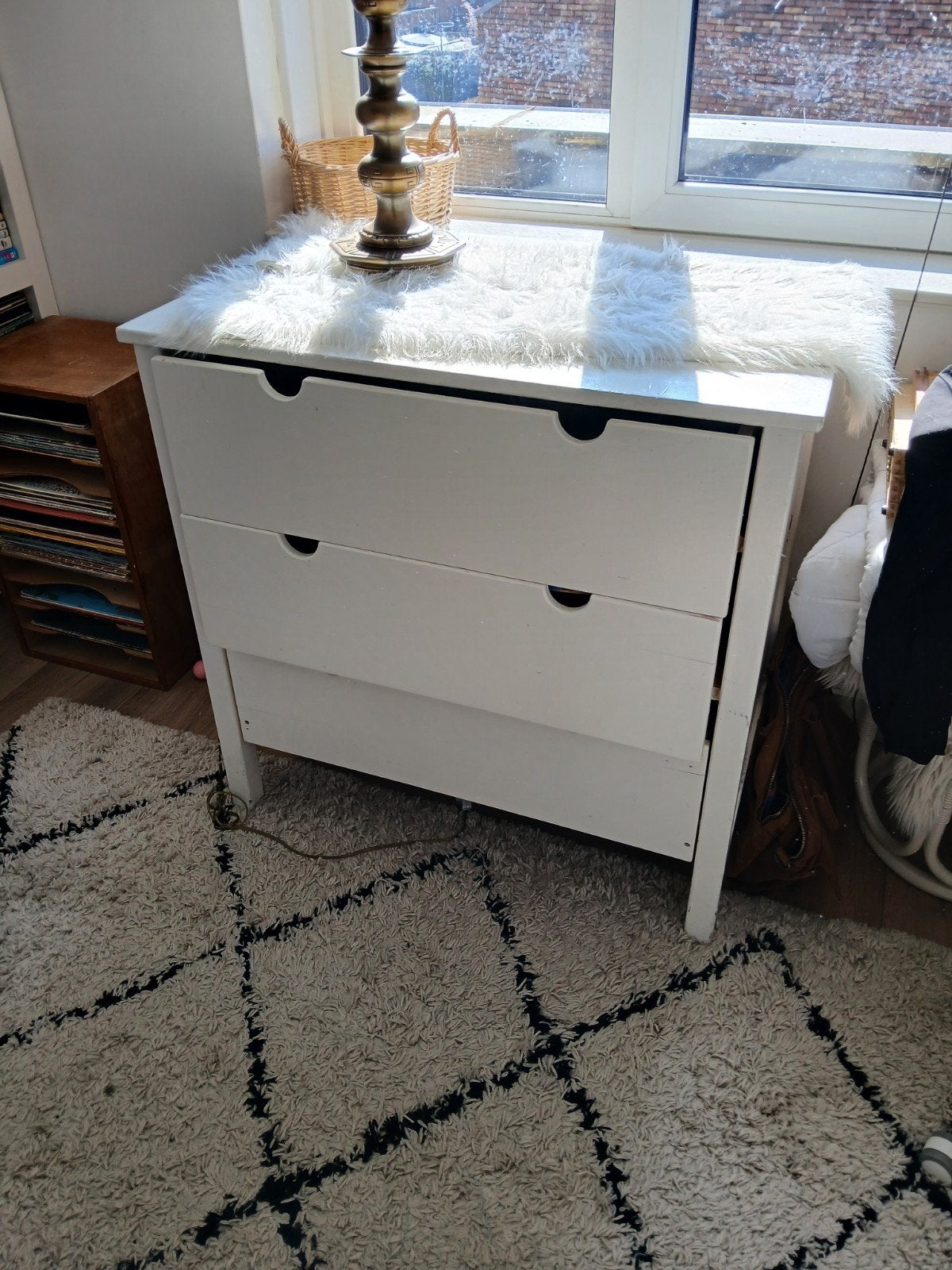 Gebruikte houten ladenkast - wit, Ophalen, Gebruikt, 50 tot 100 cm, 3 of 4 laden