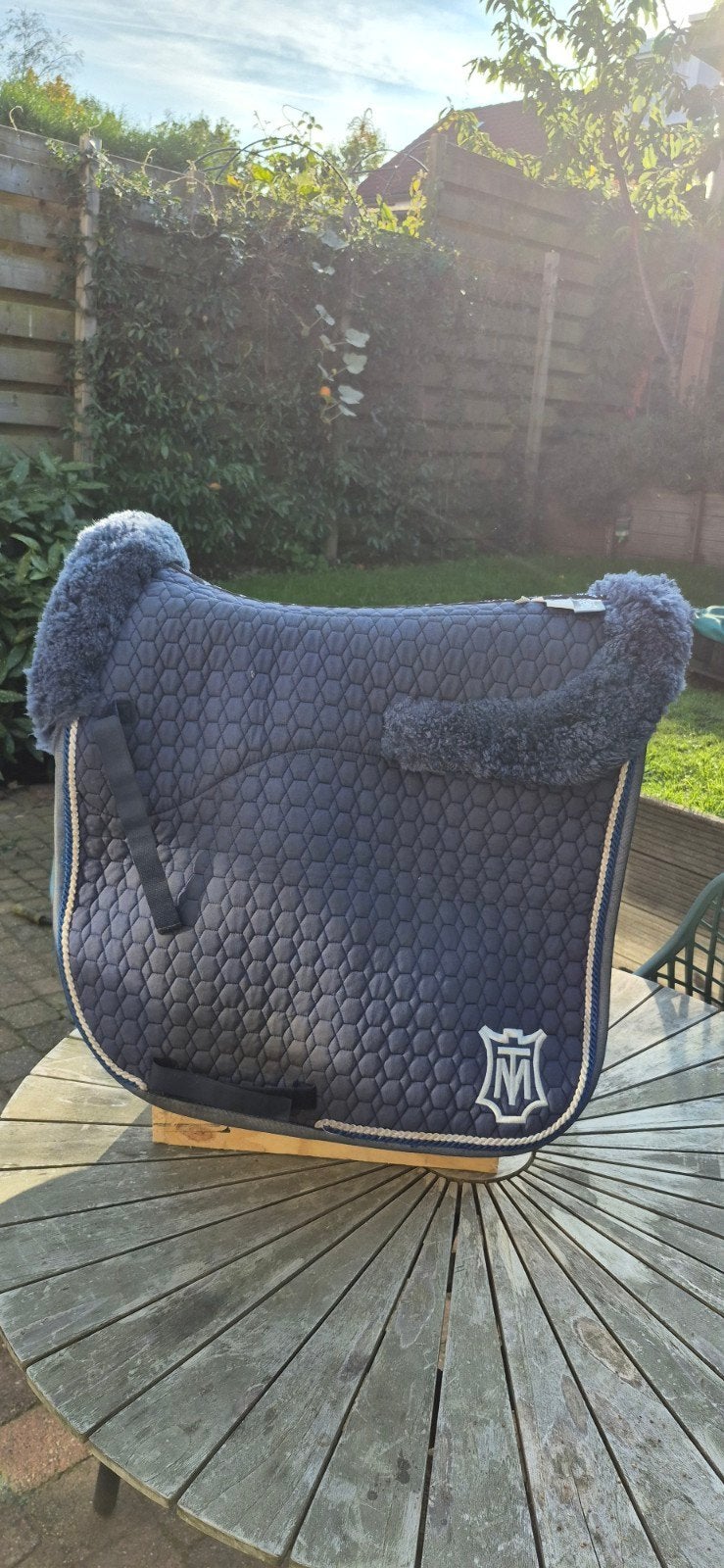 Mattes Eurofit dressuurdekje, Dieren en Toebehoren, Ophalen of Verzenden, Gebruikt, Dressuur, L (17.5 inch)