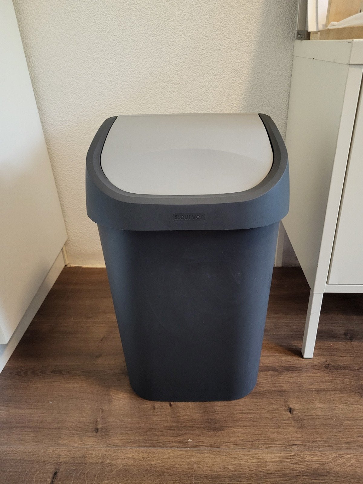 Vuilnisbak - Zo goed als nieuw, Ophalen, 50 – 75, Kunststof, 20 tot 30 liter
