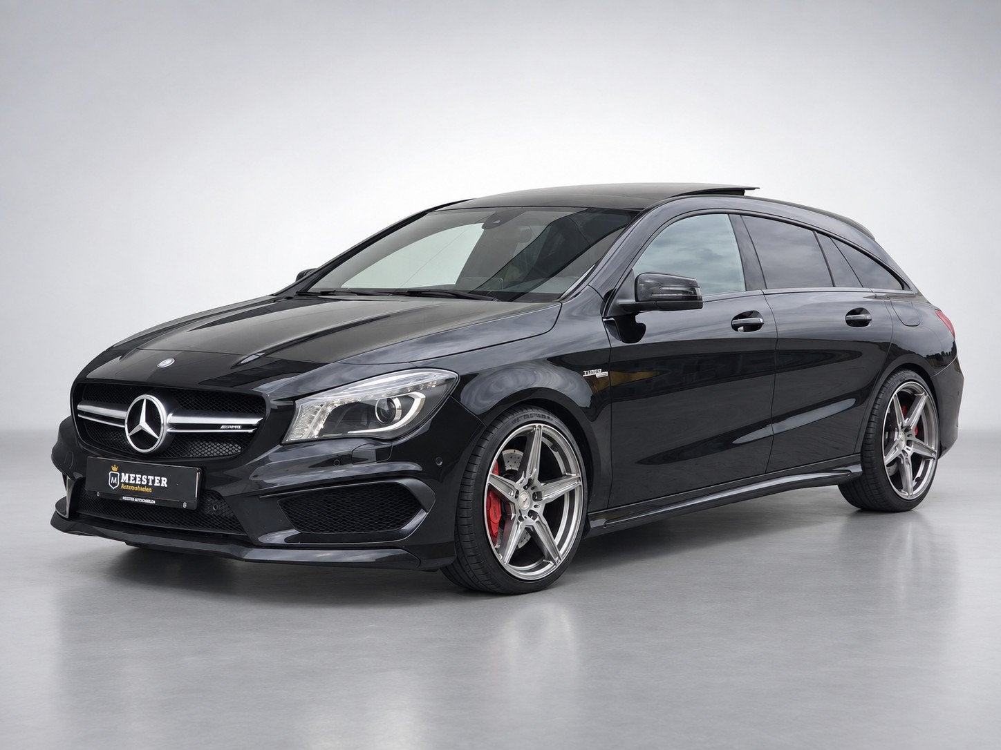 Mercedes-Benz CLA-klasse AMG 45|PANODAK|RECARO|PERFORM., Auto's, Automaat, Gebruikt, Zwart, 4 cilinders