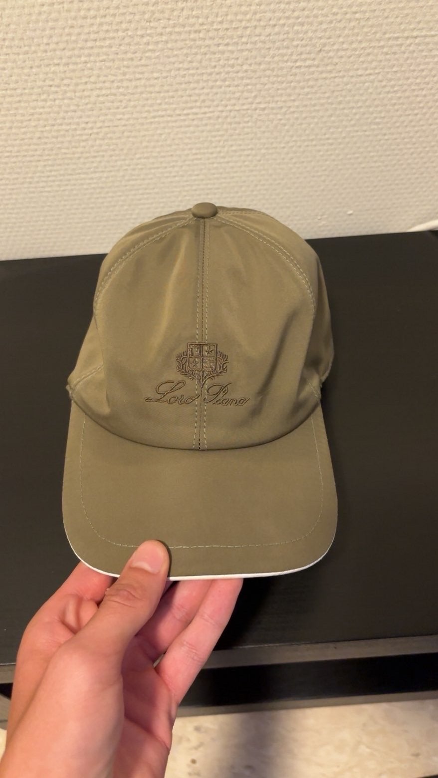 Loro Piana Storm System Pet - Zo goed als nieuw, Ophalen, Zo goed als nieuw, One size fits all, Pet