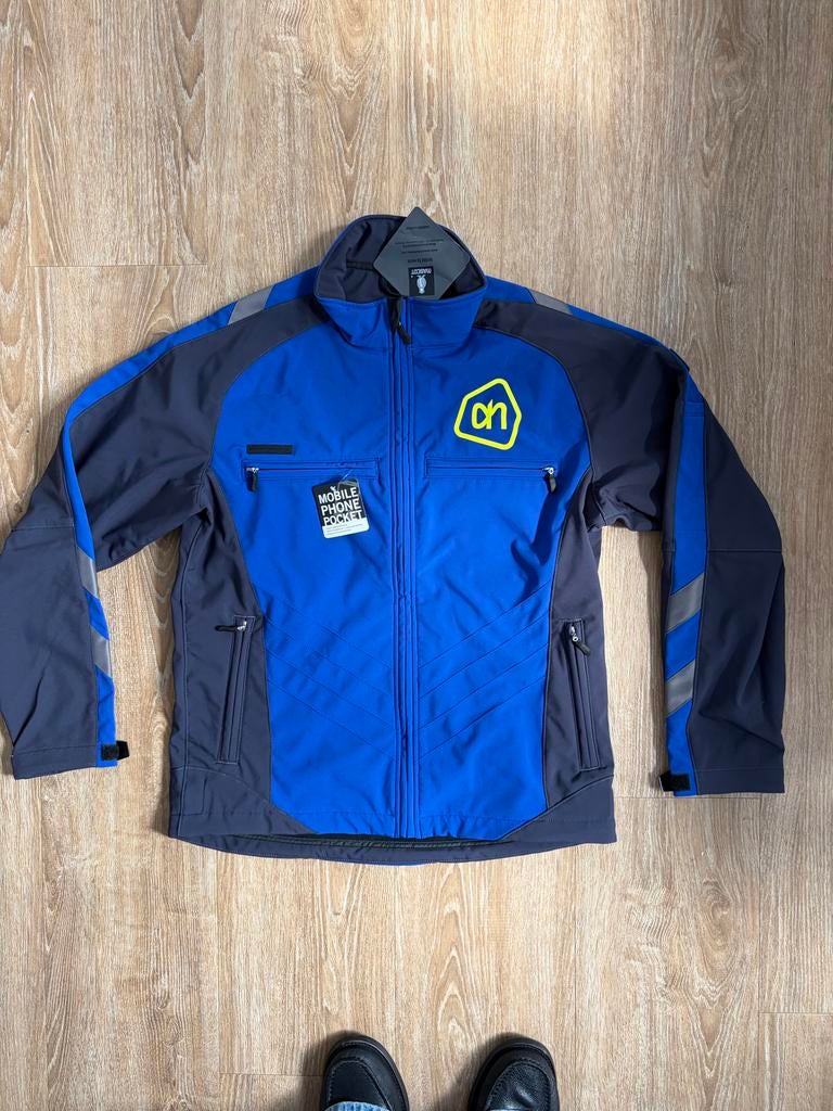 Albert Heijn softshell jas nieuw met kaartjes, Ophalen of Verzenden, Nieuw, Maat 52/54 (L), Blauw