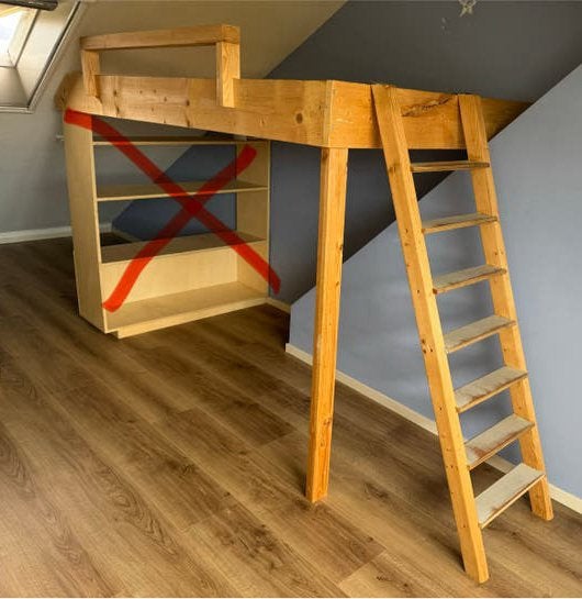 Gratis: Houten hoogslaper met trap (zelf 3 poten toevoegen), Huis en Inrichting, Ophalen, Gebruikt, Hoogslaper, Twijfelaar