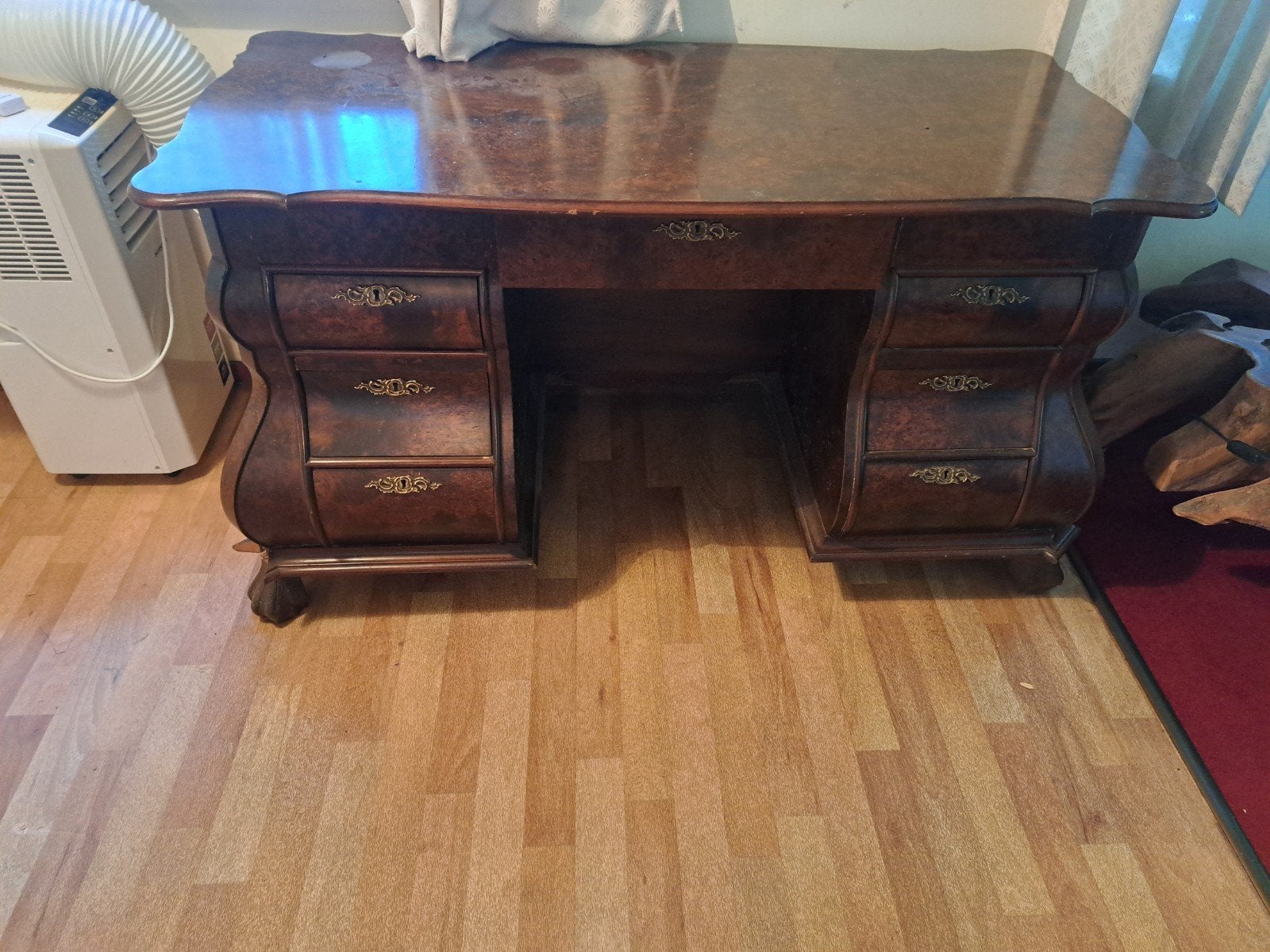 Antiek noten houten bureau met lades, Ophalen