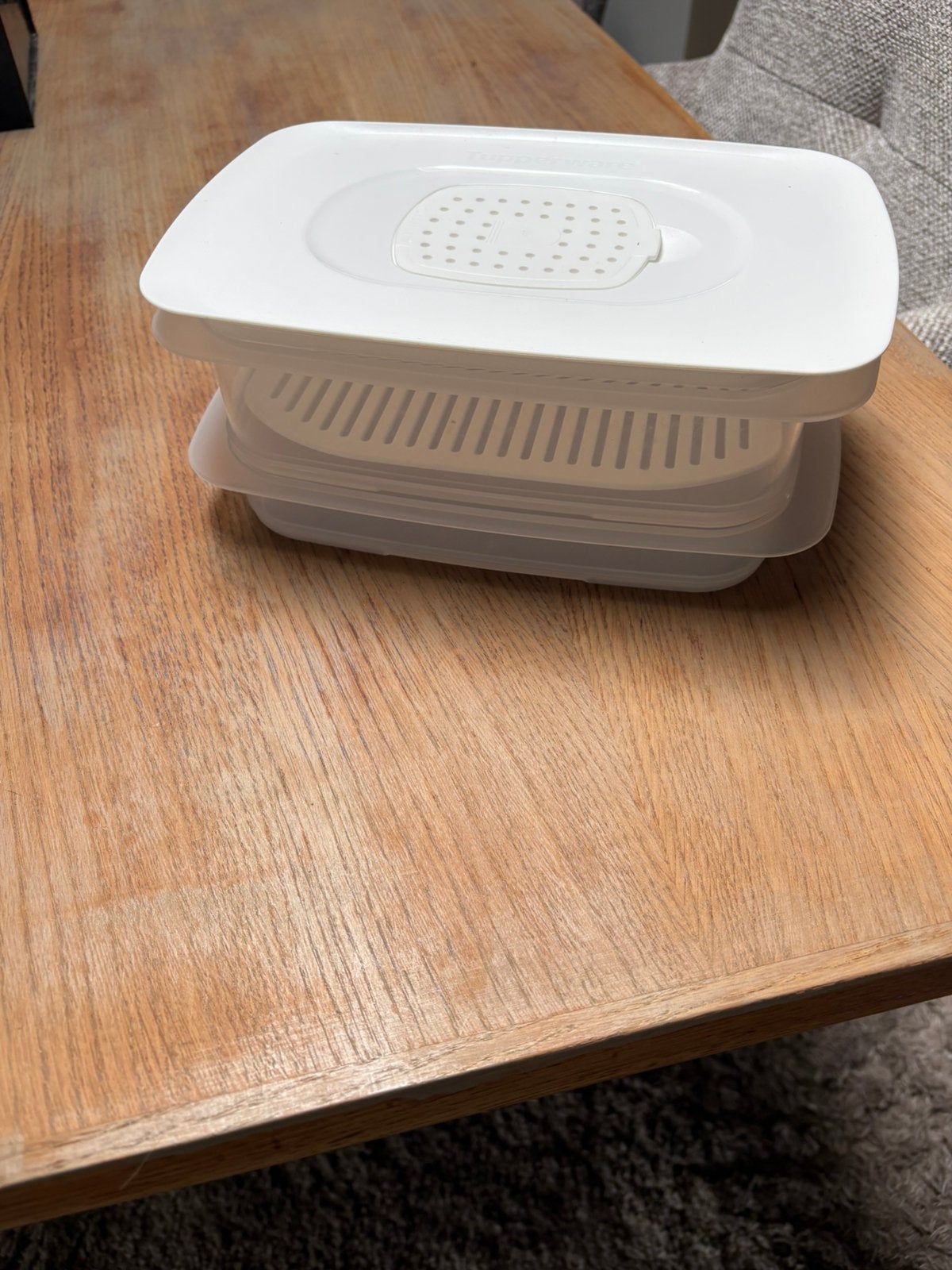Tupperware Vleeswarendoos, Huis en Inrichting, Bewaardoos, Wit, 2490 ml, Nieuw