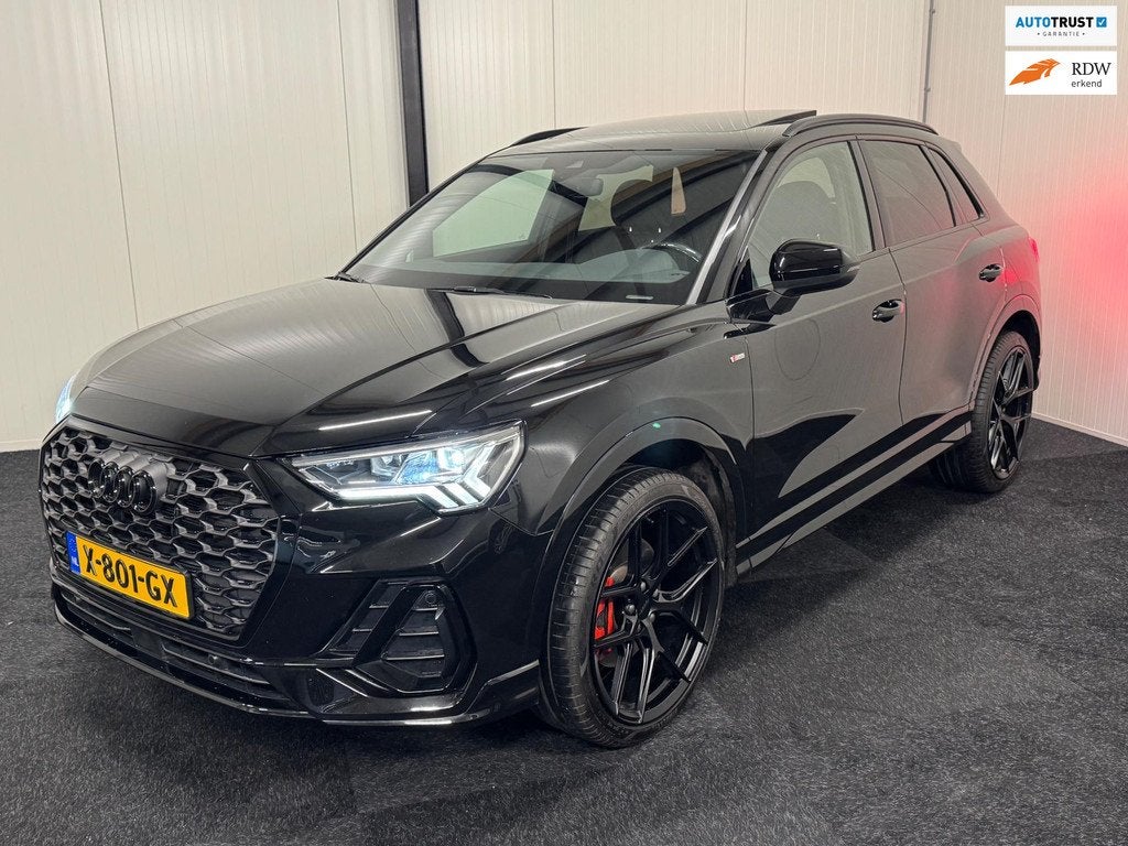 Audi Q3 40 TFSI quattro S-line 2022 CARBON/VOSSEN/21"/KEYLES, Auto's, Automaat, Gebruikt, Zwart, 14 km/l
