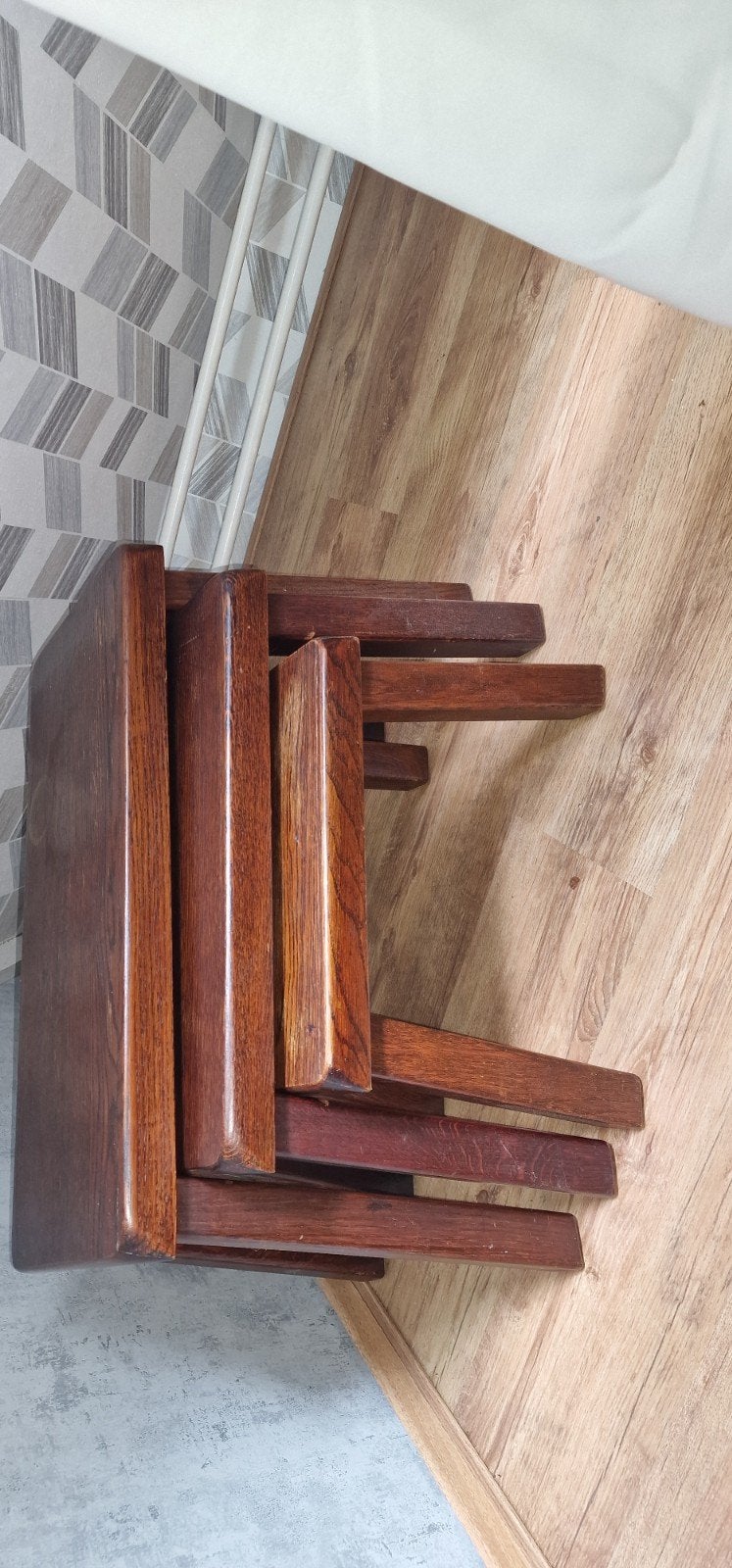 Brutalistische eiken mimiset van 3 tafeltjes, Minder dan 45 cm, Minder dan 55 cm, Gebruikt, Brutalistisch
