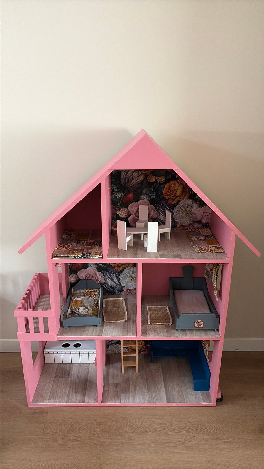 Groot poppenhuis., Kinderen en Baby's, Speelgoed | Poppenhuizen, Ophalen, Gebruikt, Poppenhuis