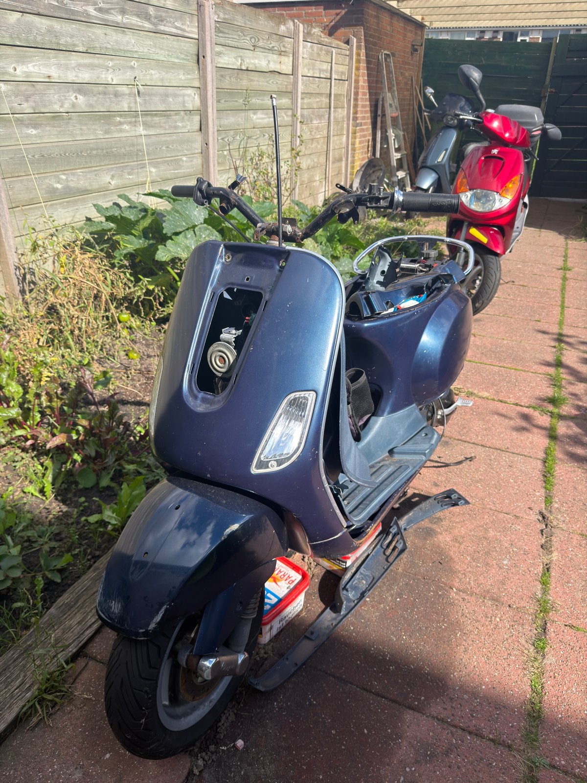 Vespa lx 70 IN ONDERDELEN, Ophalen, Zo goed als nieuw, Tweetakt, Vespa