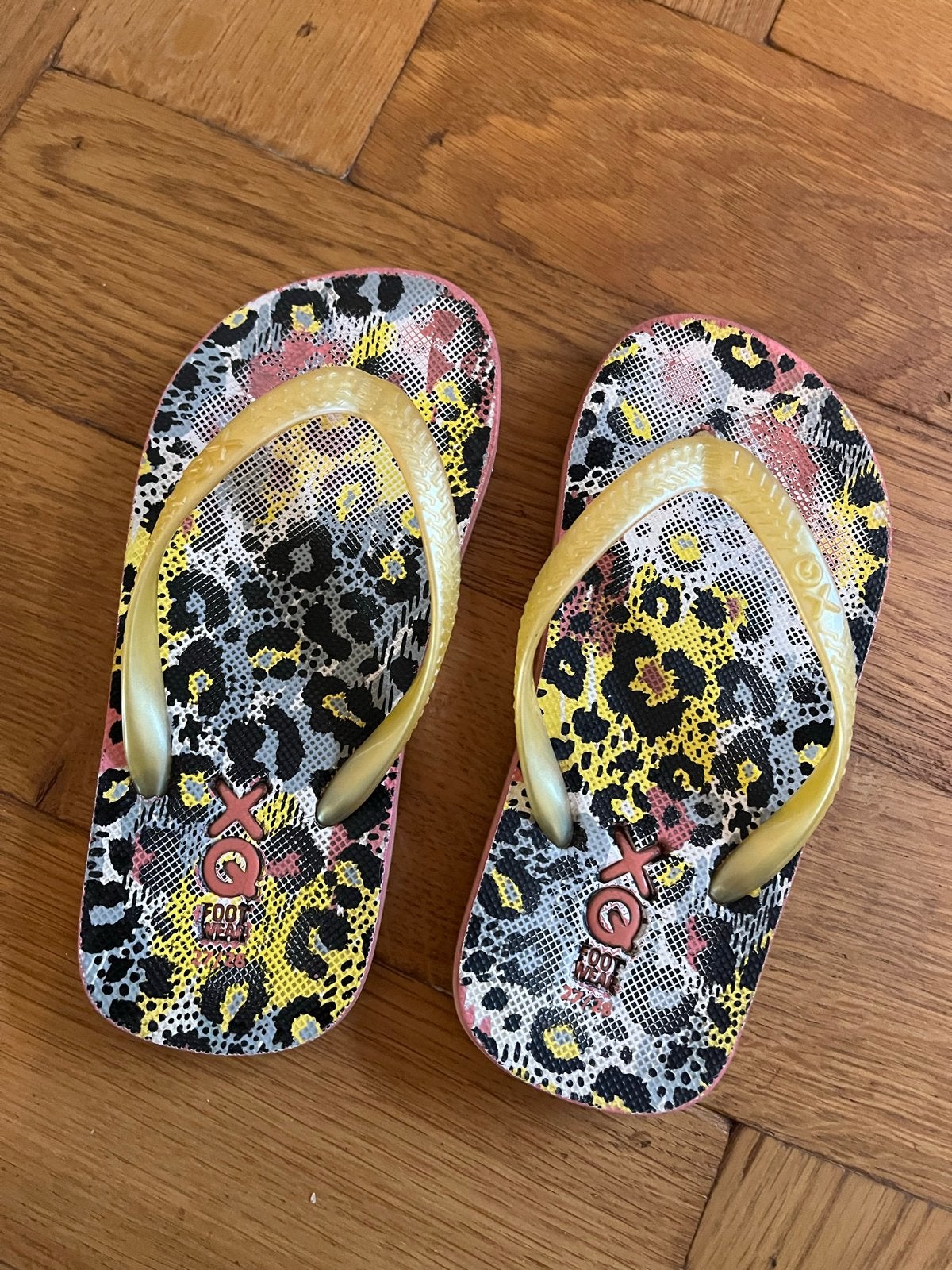 XQ Slippers met tijgerprint - Maat 27/28, Ophalen of Verzenden, Gebruikt, Meisje