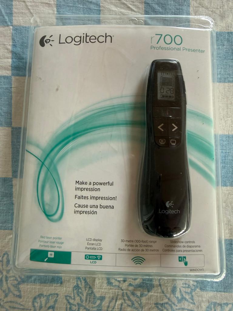 Logitech R700 Professional Presenter - Nieuw in verpakking, Computers en Software, Presenters, Nieuw, Windows, Ophalen of Verzenden