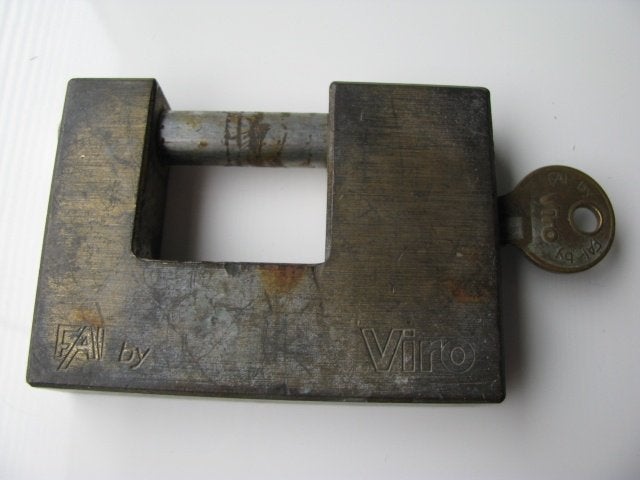 Blokslot logo viro cisa 215/90 containerhangslot 90x61x20mm, Ophalen of Verzenden, Gebruikt, Slot