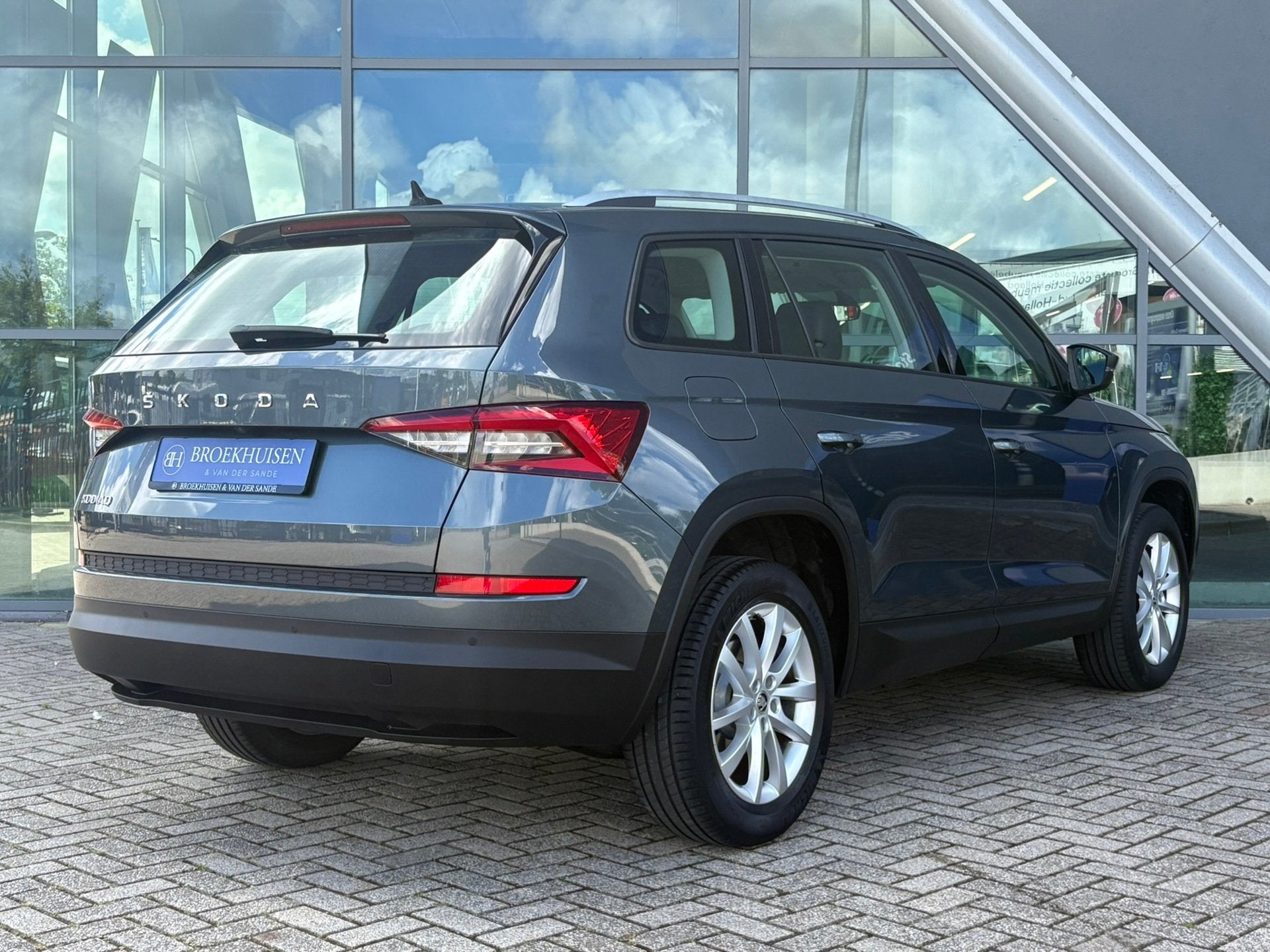 Skoda Kodiaq 1.5 TSI Business Edition 150pk Camera / Navigat, Auto's, Voorwielaandrijving, Dealer onderhouden, 4 cilinders, 150 pk