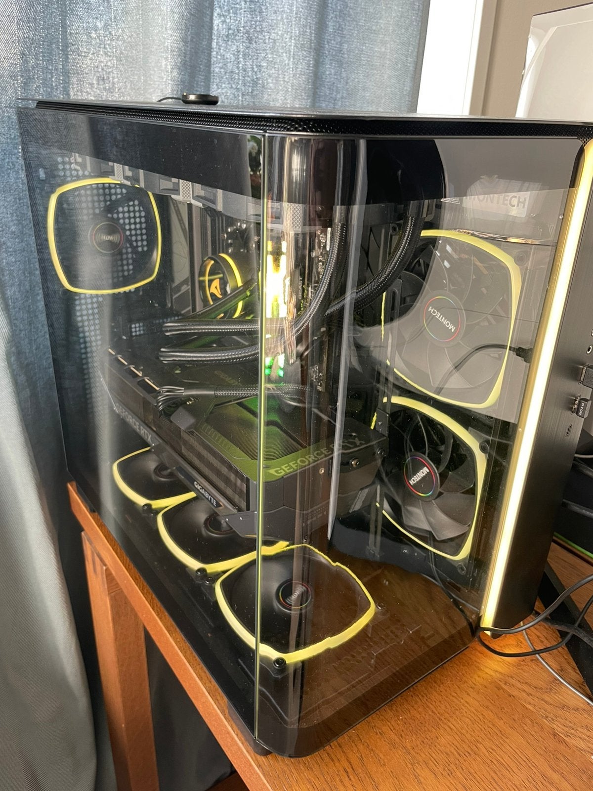 Gaming PC - RTX 5080 - 9800x3d - 32GB - 4TB, Ophalen, Zo goed als nieuw, Gaming, 4 Ghz of meer