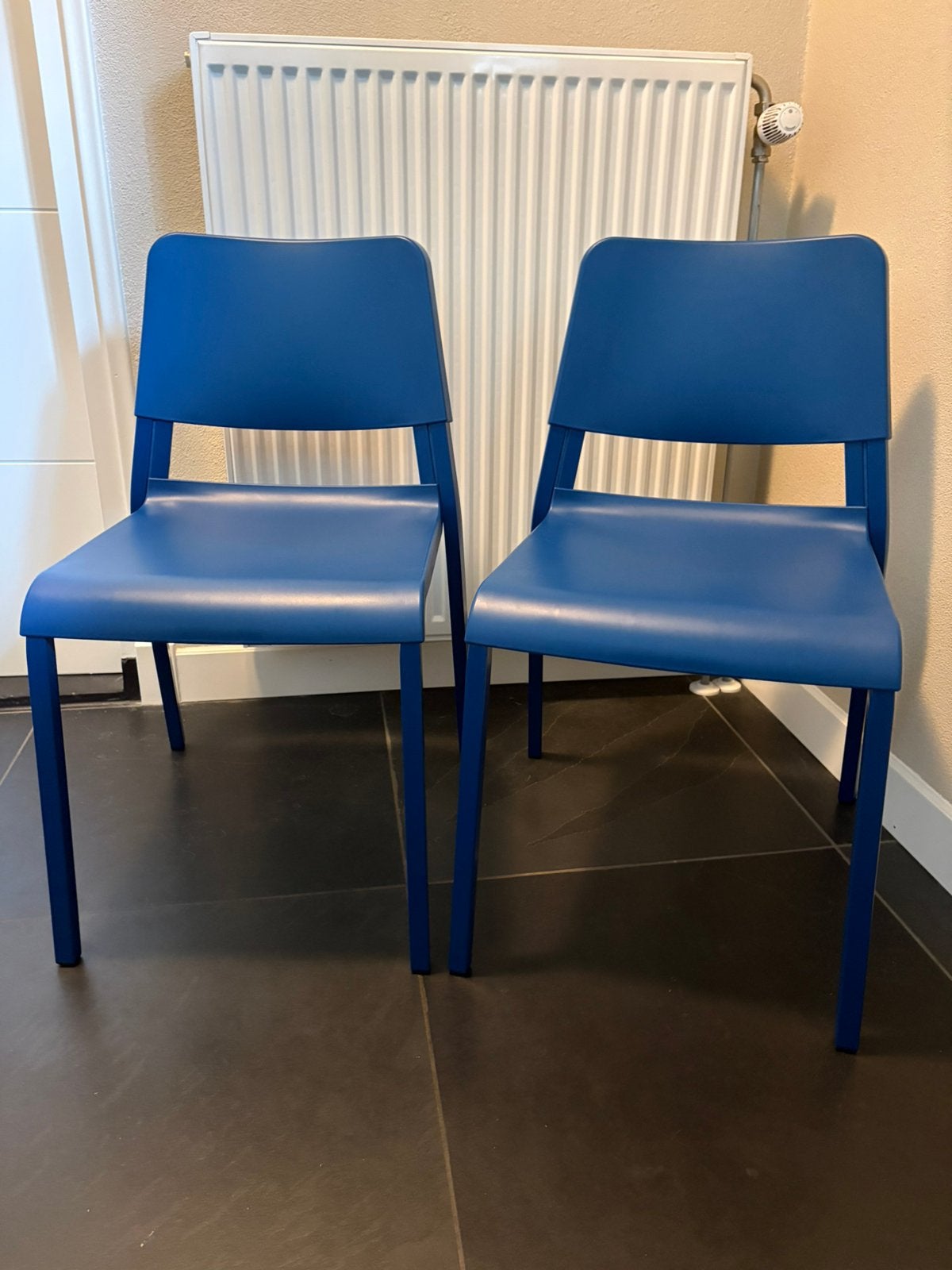 Setje, samen hele mooie blauwe Teodoris stoelen van Ikea, Huis en Inrichting, Ophalen, Zo goed als nieuw, Blauw, Twee