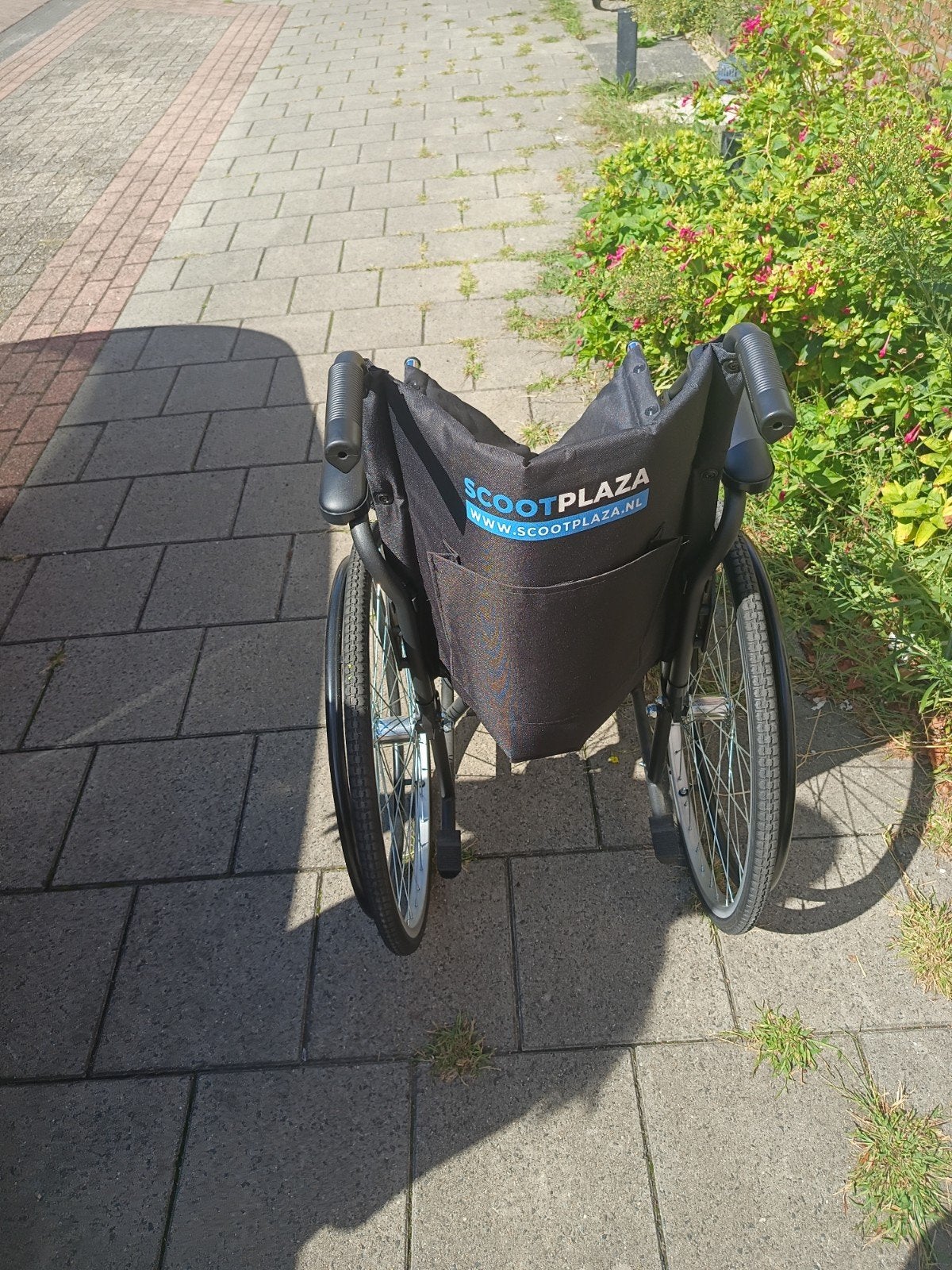 stevige rolstoel, Diversen, Ophalen, Inklapbaar, Zo goed als nieuw, Duwrolstoel