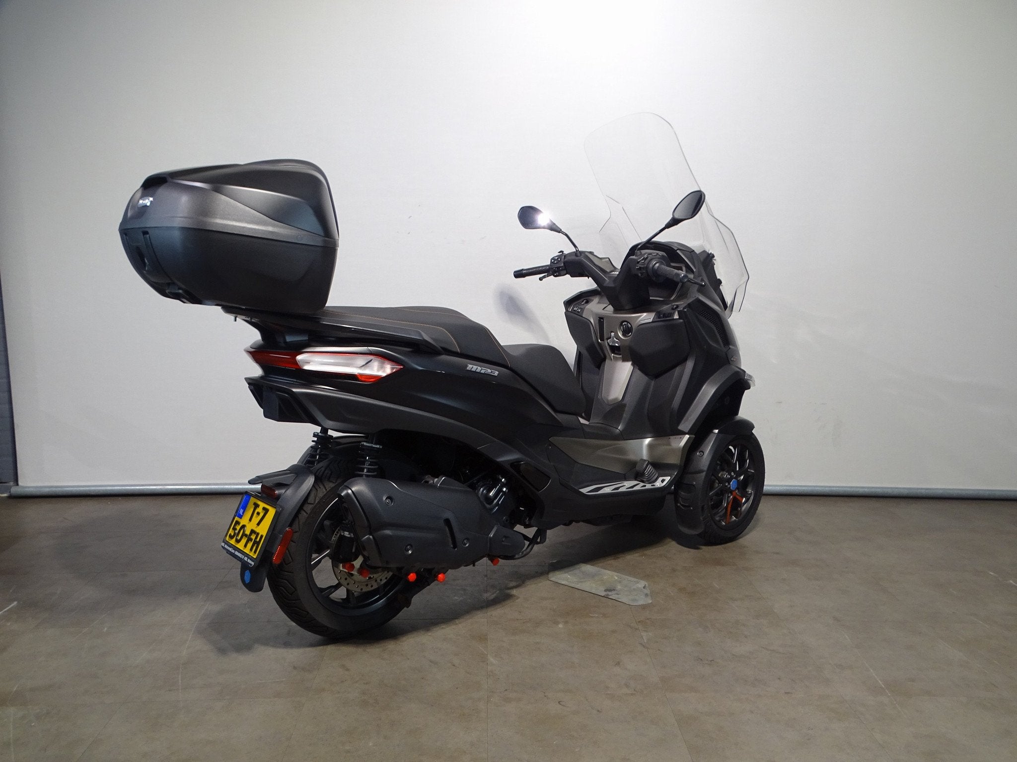 Piaggio MP3 EXCLUSIVE 530 HPE, Scooter, Bedrijf, 12 t/m 35 kW