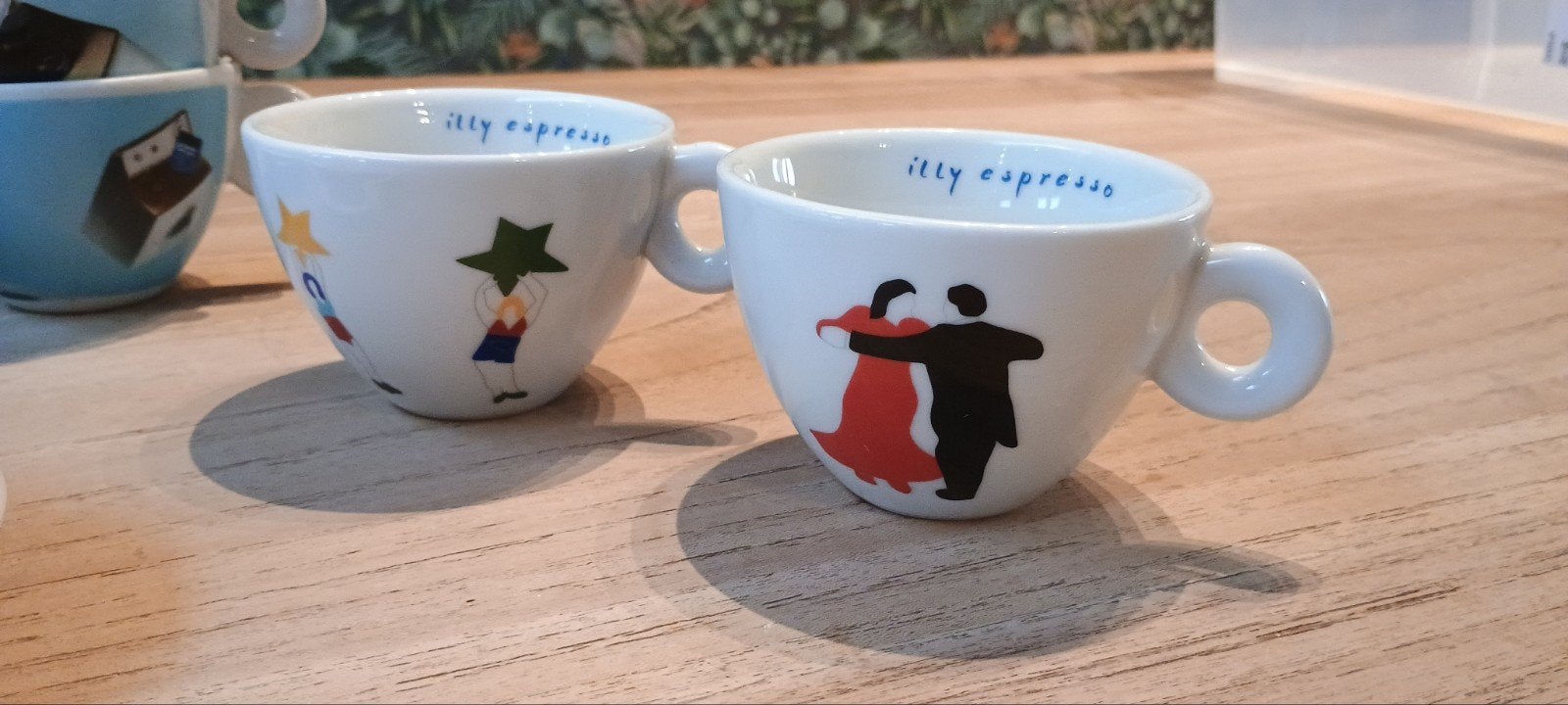 Illy Espresso Kopjes met Schotels - Diverse Designs, Ophalen, Zo goed als nieuw, Overige stijlen, Kop(pen) en/of Schotel(s)