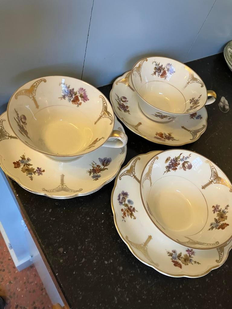 Antieke kop en schotels Königl pr Tettau, Ophalen of Verzenden