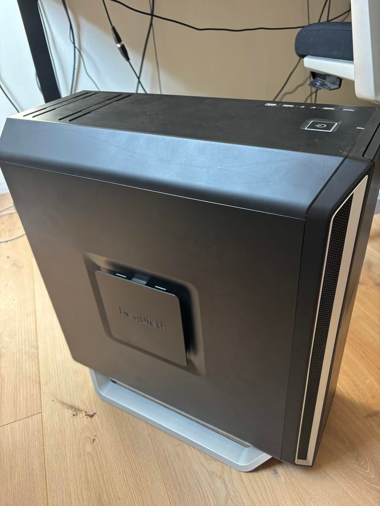 PC met SSD, Computers en Software, Desktop Pc's, Zo goed als nieuw, 4 Ghz of meer, SSD, 16 GB, Met videokaart, Gaming, Ophalen