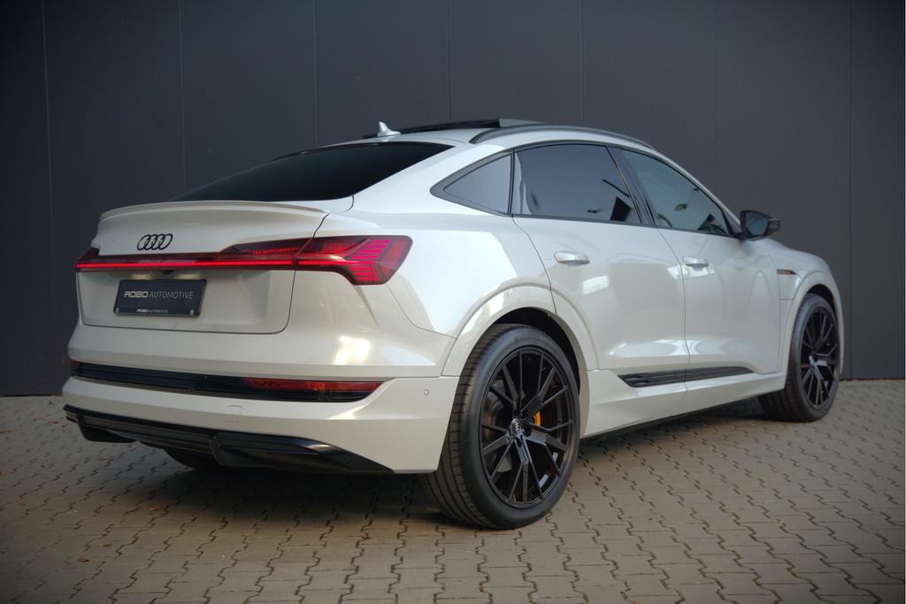 Audi e-tron Sportback 55 quattro S edition 95 kWh S-Line | P, Auto's, Automaat, 131 €/maand, Zwart, 95 kWh