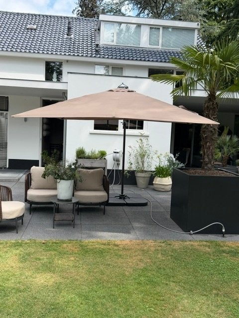 zweefparasol met zwengel, kantelbaar Taupe, Ophalen, Kantelbaar, Nieuw, 2 tot 3 meter