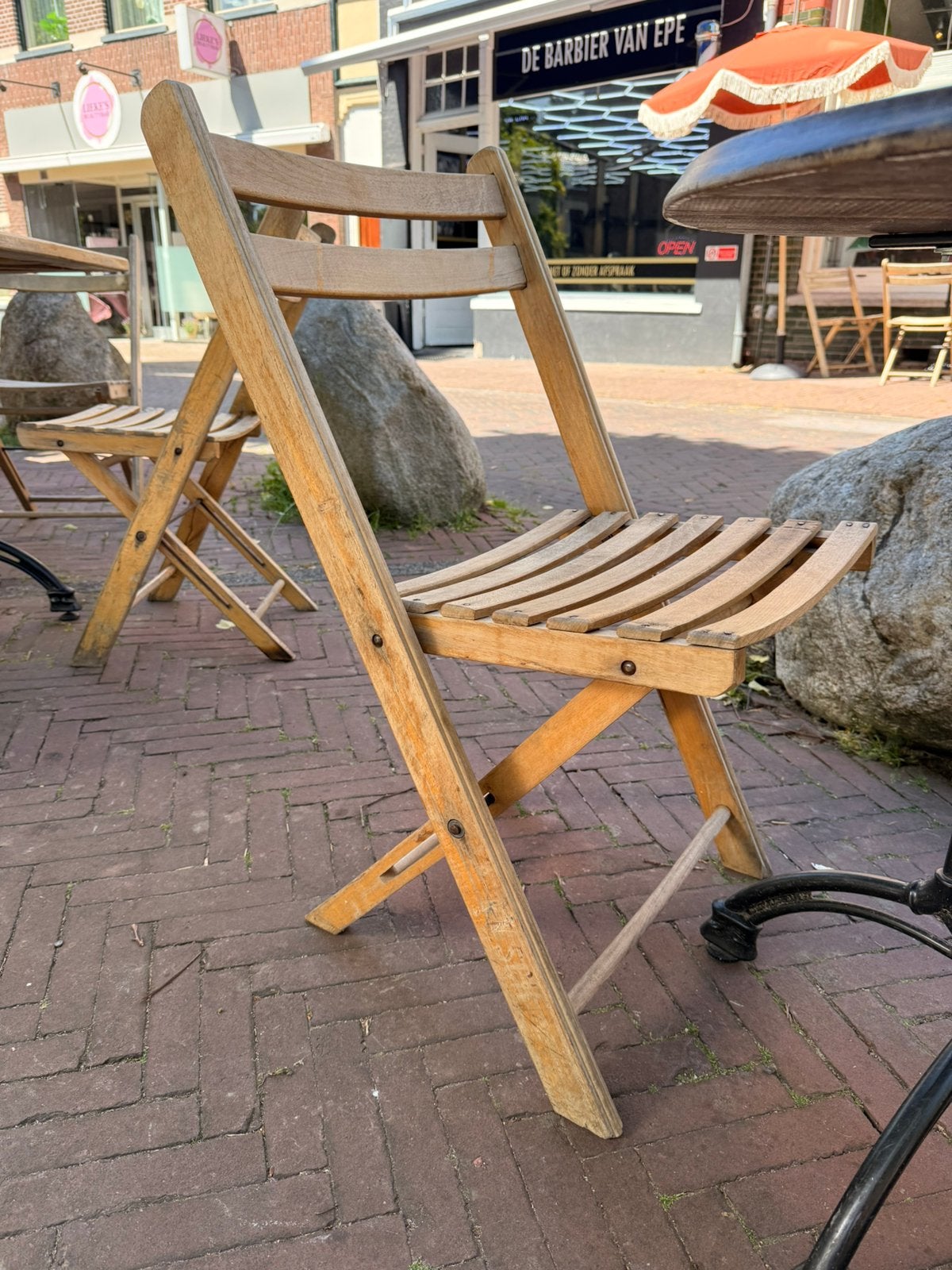 Partij vintage horeca terras klapstoelen (32 stuks), Ophalen, Gebruikt, Hout