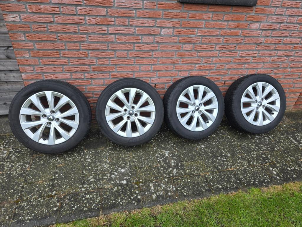 Orginele Renault Clio V 16"alu velgen met Michelin allseason, Auto-onderdelen, Banden en Velgen, Ophalen, Gebruikt, 16 inch, Banden en Velgen