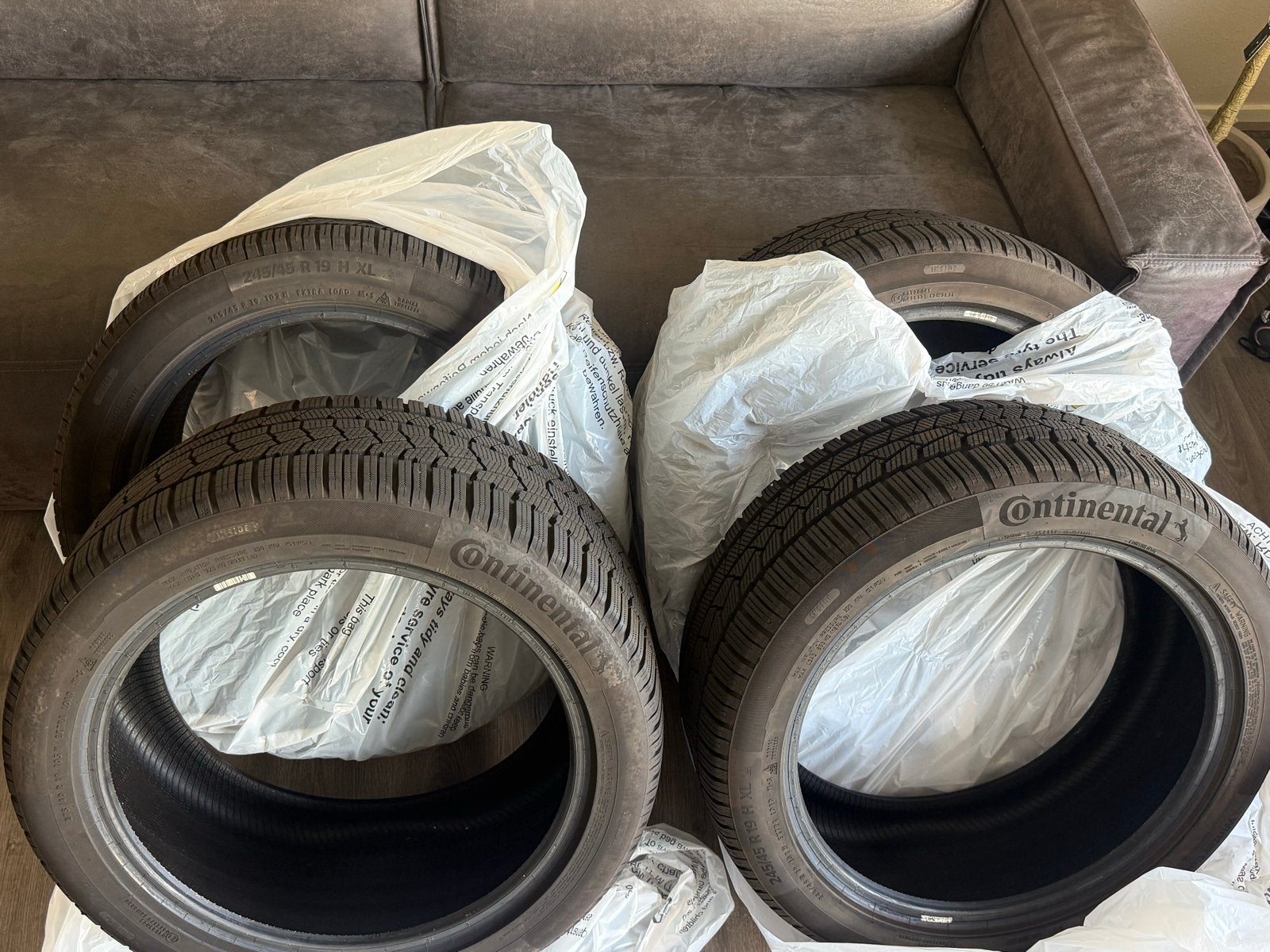 Continental winterbanden ts860S  245/45 R19 en 275/40 R19, Auto-onderdelen, 19 inch, Band(en), Personenwagen, Gebruikt