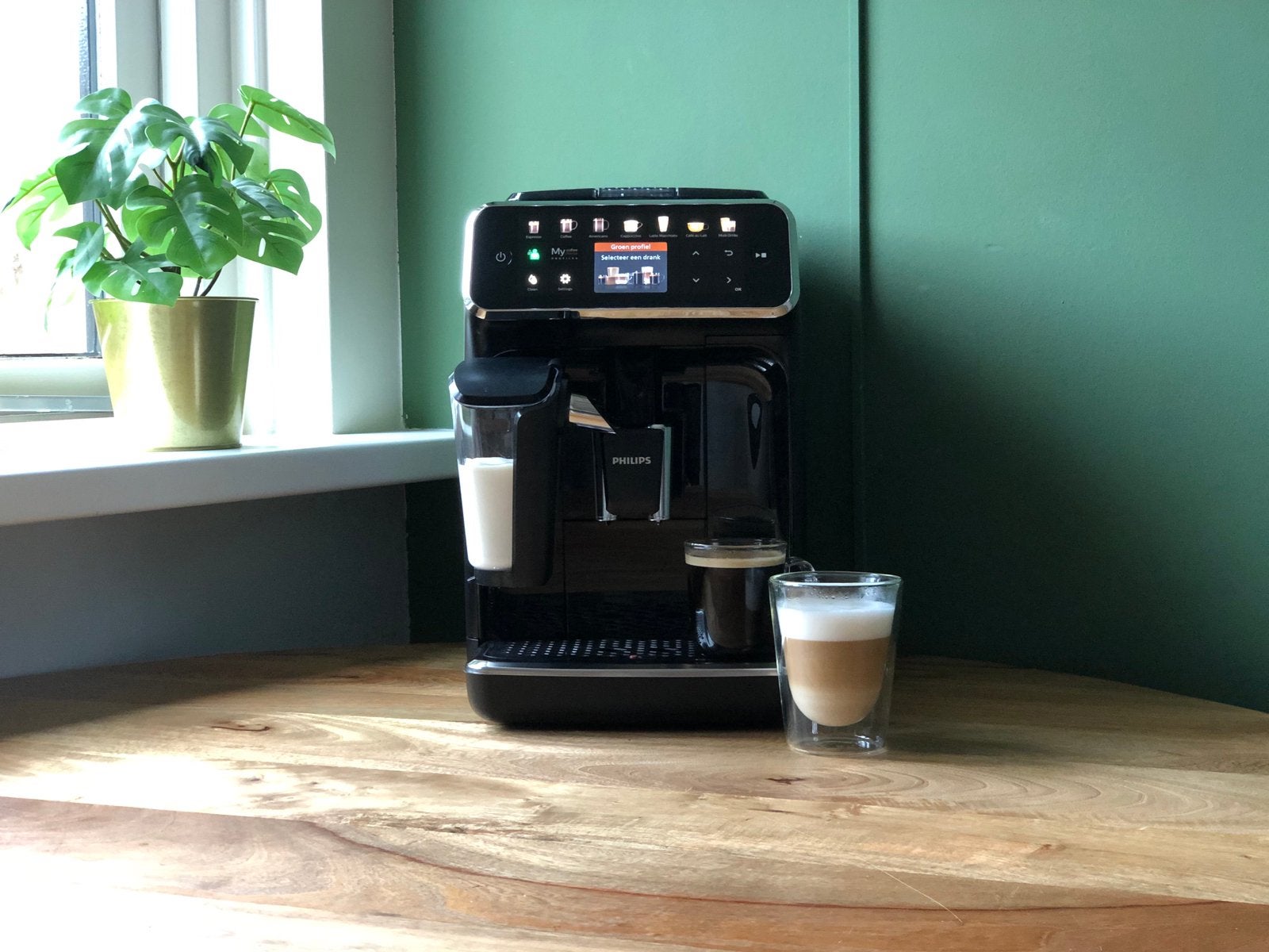 Nagekeken & Grondig Gereinigd - Philips LatteGo 5400 Series, Support@philips.com, Tussendiepen 4, 9206 AD Drachten, Nederland