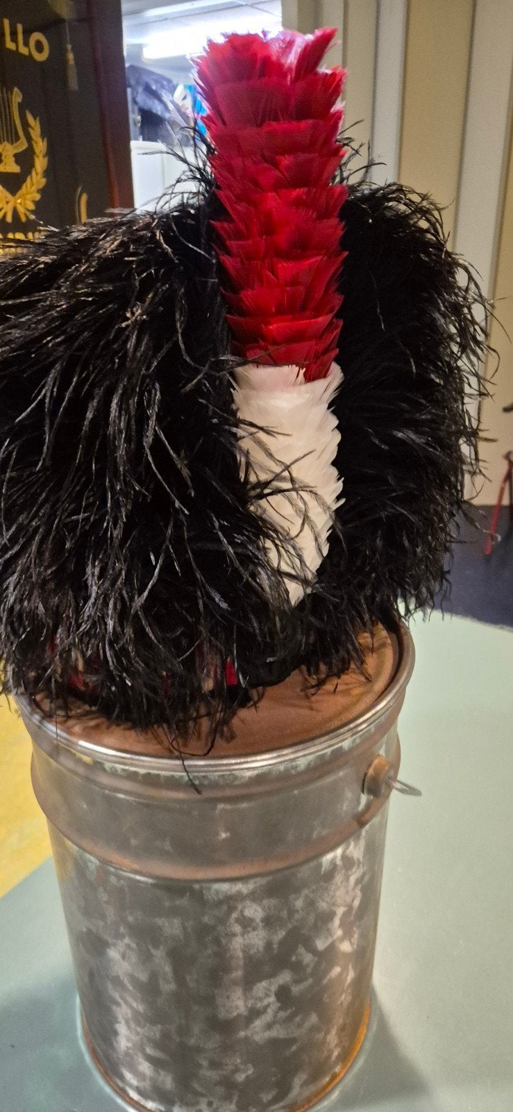 Feather Bonnet - Schotse Hoofdbedekking Maat 60, 60 cm (XL, 7½ inch) of meer, Onbekend, Hoed, Ophalen of Verzenden