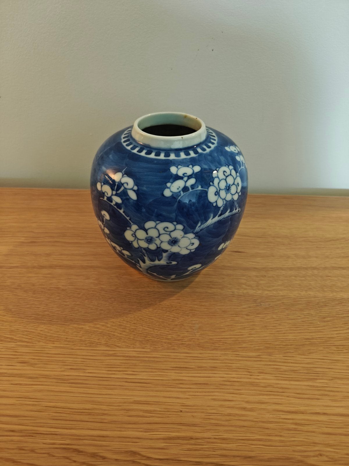 Chinese Blauw-Witte Gemberpot met Bloesemdecor, Ophalen of Verzenden