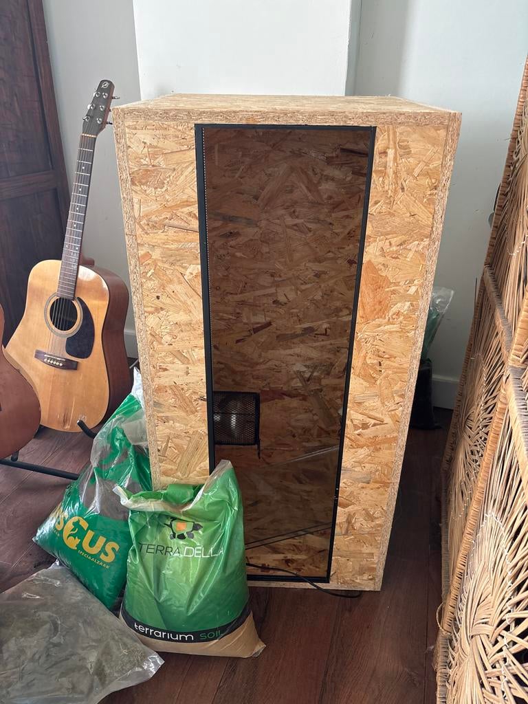Terrarium 150x50x50 met materiaal, Ophalen, Gebruikt, Terrarium of Paludarium