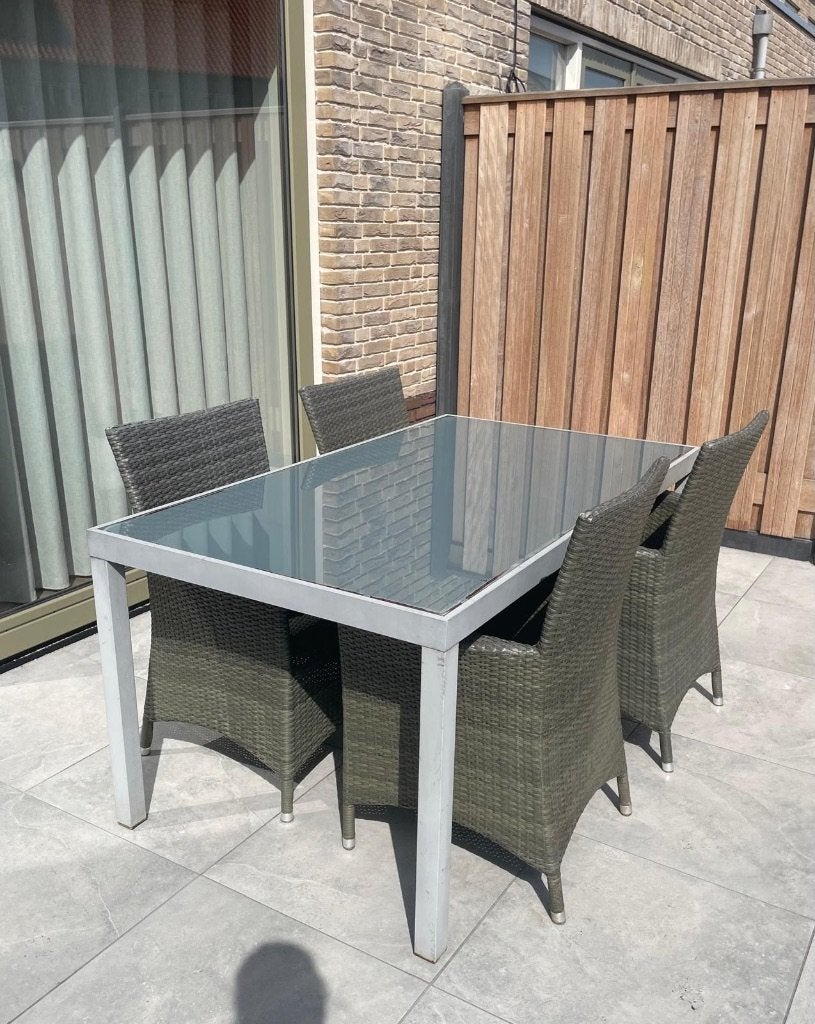 Tuintafel inclusief stoelen, Tuin en Terras, Tuinsets en Loungesets, Ophalen, 4 zitplaatsen, Gebruikt, Aluminium