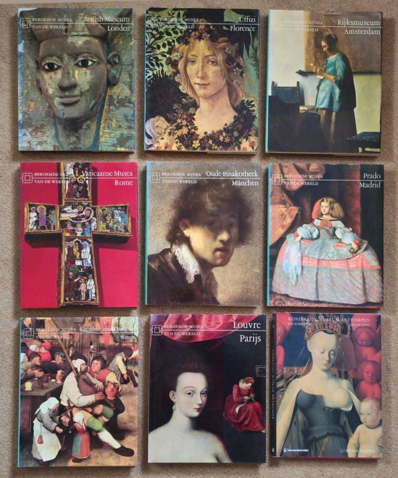 9 Delen BEROEMDE MUSEA VAN DE WERELD Hardcover Nederlands, Boeken, Ophalen of Verzenden, Zo goed als nieuw