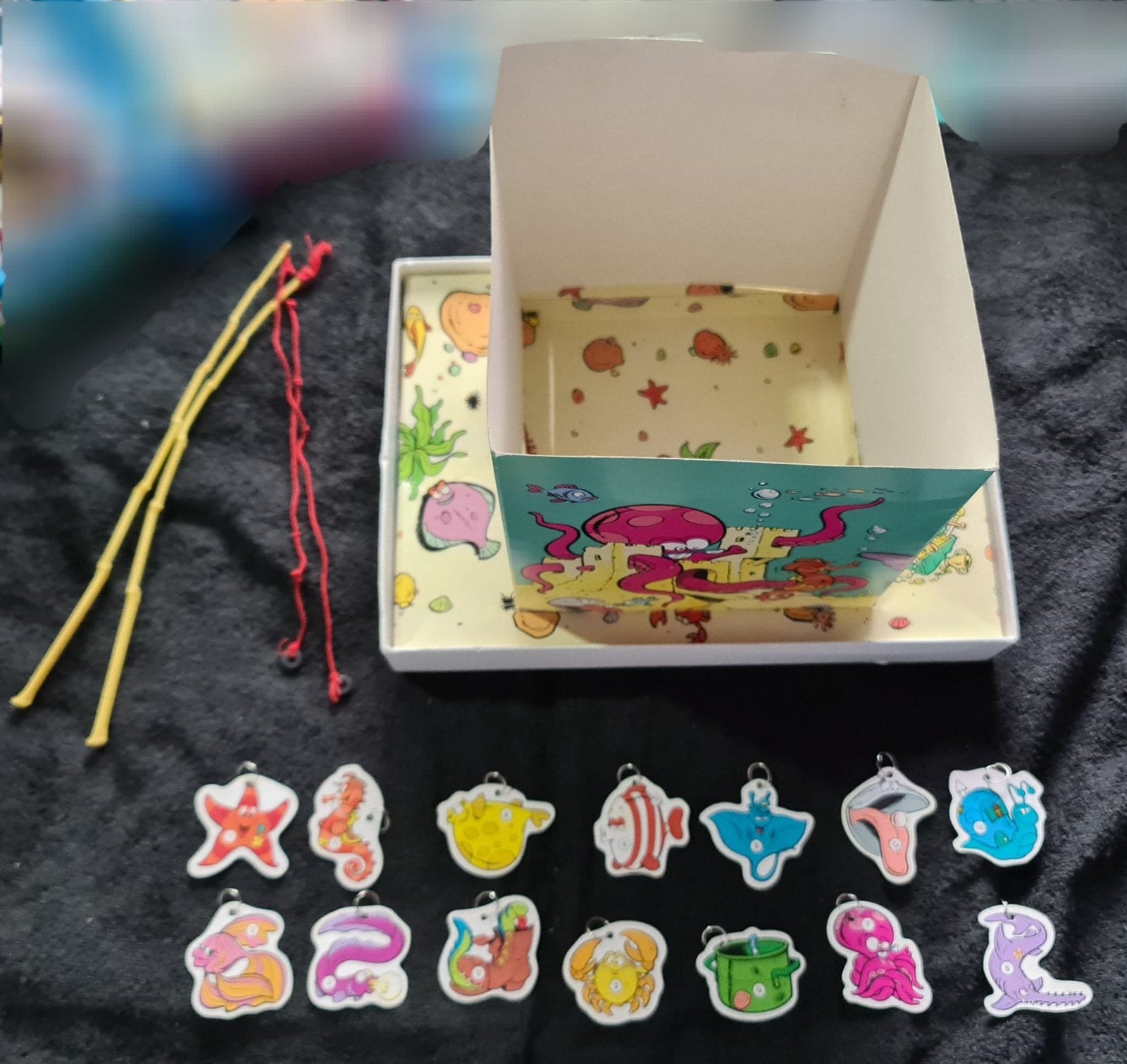 Vissen spel met 12 magnetische visjes en hengels, Ophalen of Verzenden, Gebruikt, Jongen of Meisje