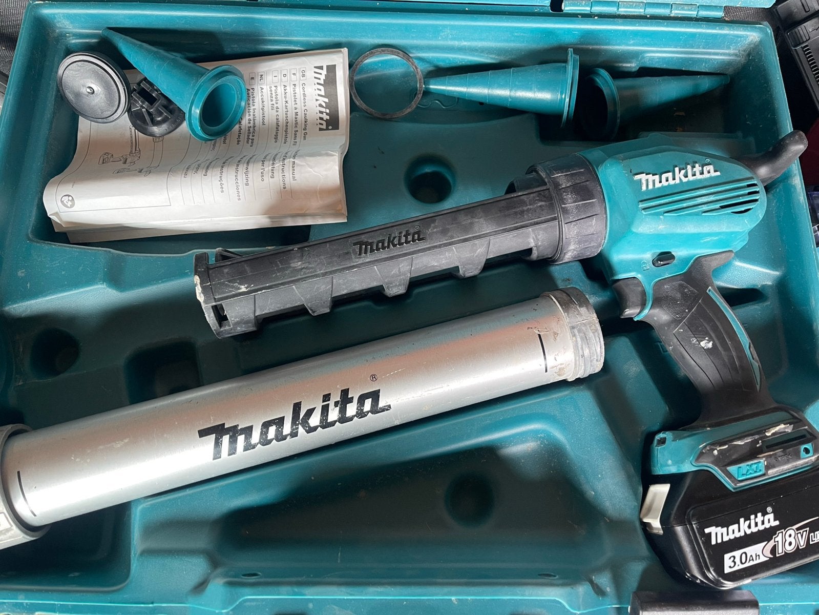 Makita 18 v kitspuit, Ophalen of Verzenden, Zo goed als nieuw, Boor- en Schroefmachine