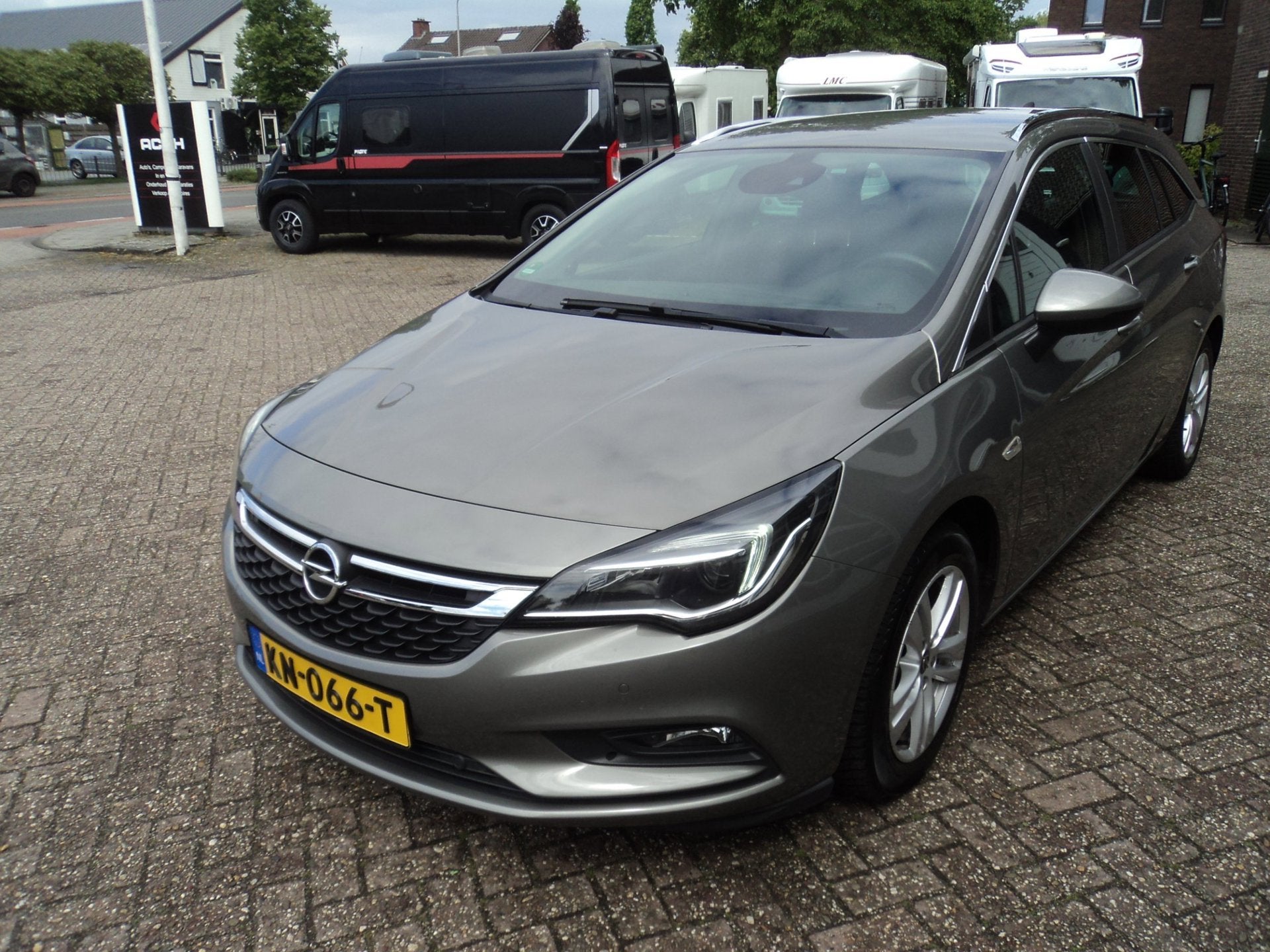 Opel Astra Sports Tourer 1.0 Business+ Camera Cruise Control, Voorwielaandrijving, Stof, Gebruikt, 1178 kg