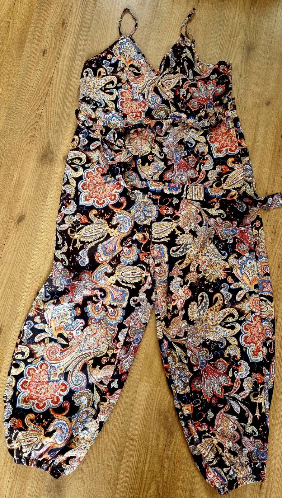Nieuwe jumpsuit met paisley print, maat XXL (3), Kleding | Dames, Ophalen of Verzenden, Nieuw, Maat 46/48 (XL) of groter, Meerkleurig